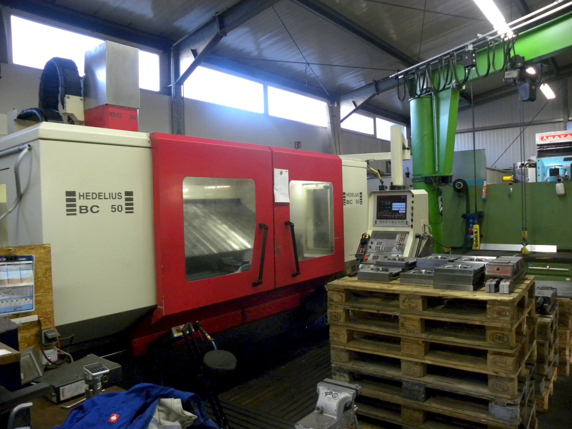 Widok z przodu maszyny HEDELIUS BC-50