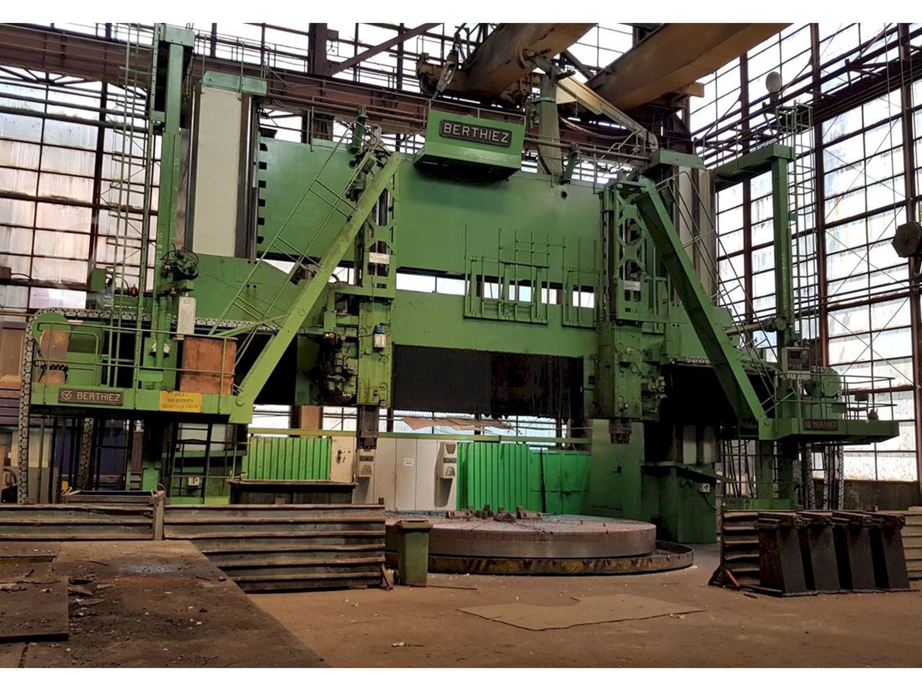 Widok z przodu maszyny Berthiez TDM 630-315