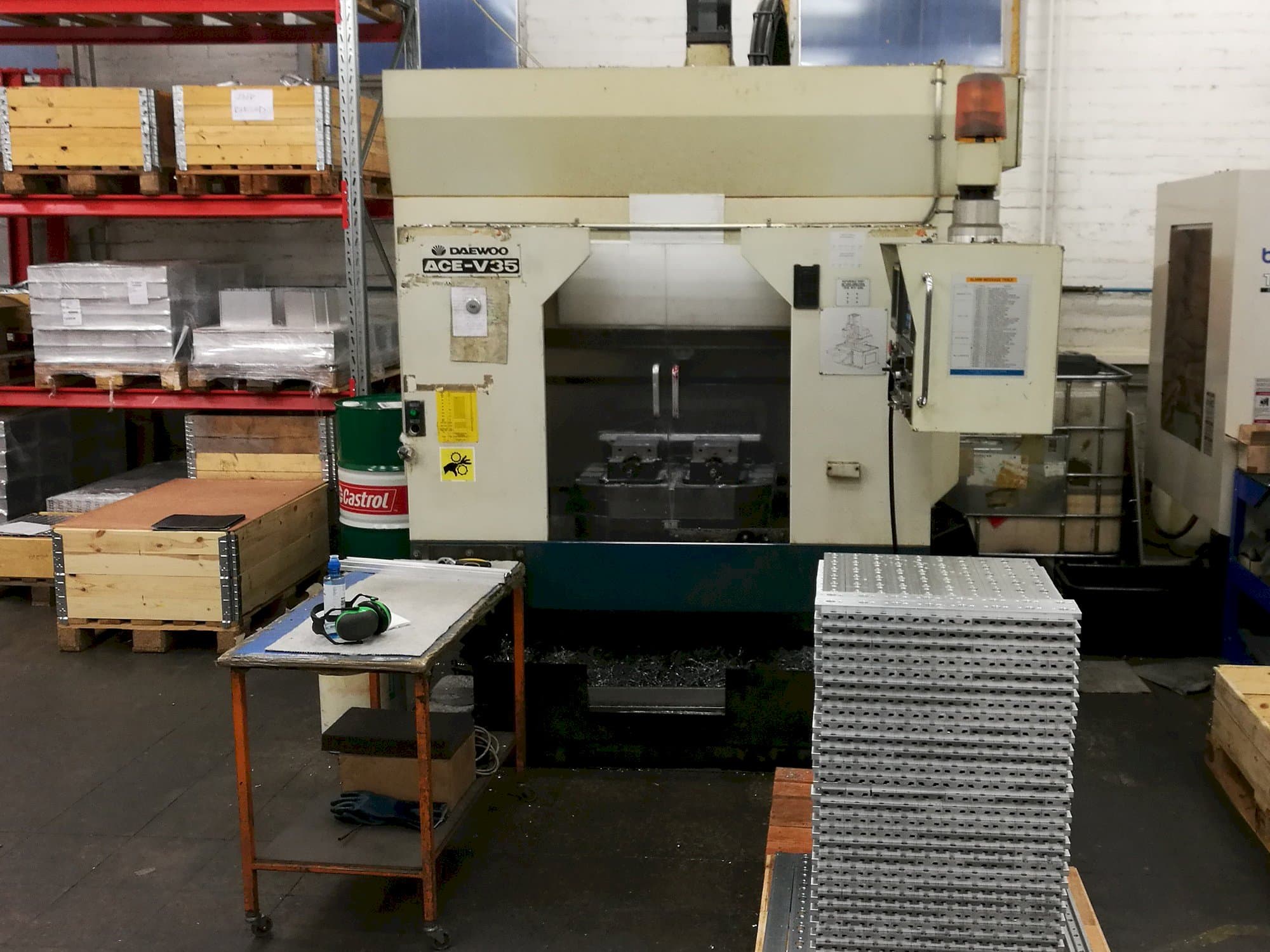 Widok z przodu maszyny DAEWOO ACE V-35