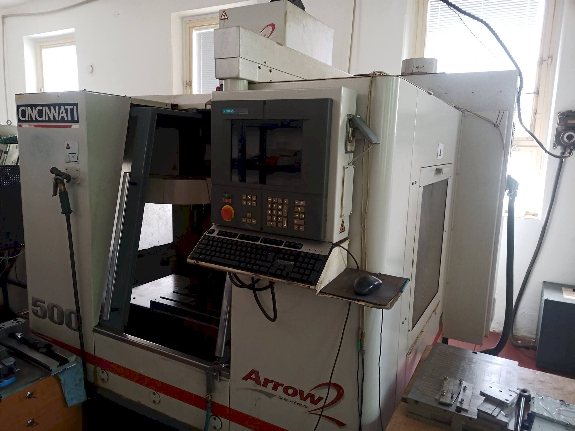 Widok z przodu maszyny Cincinnati Arrow 2