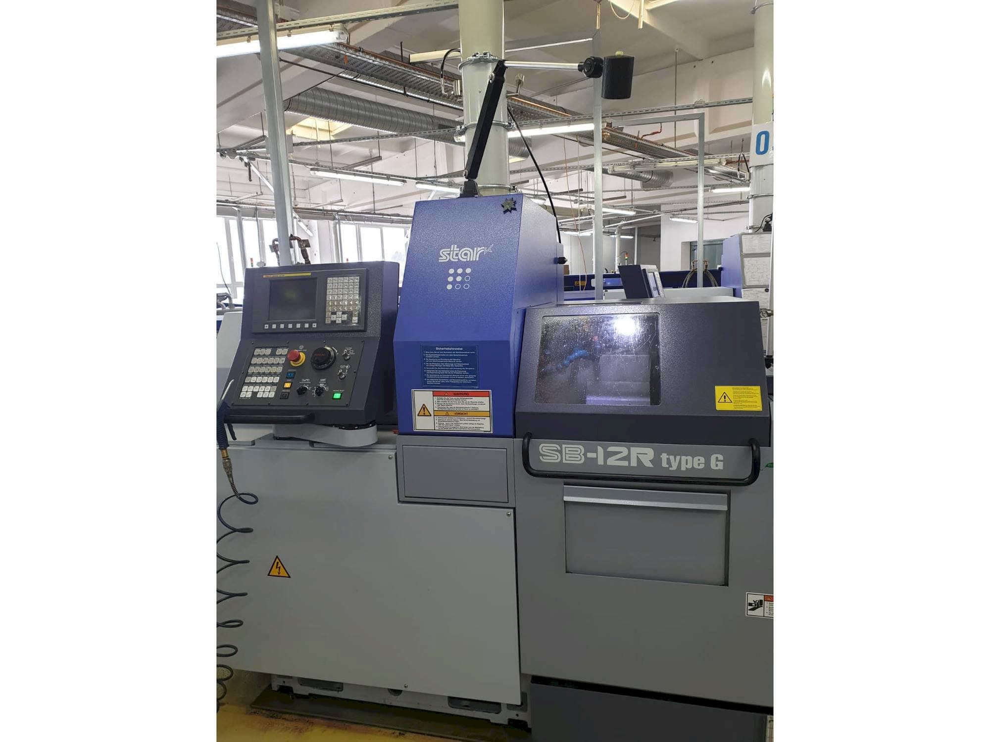 Widok z przodu maszyny Star SB12 RG