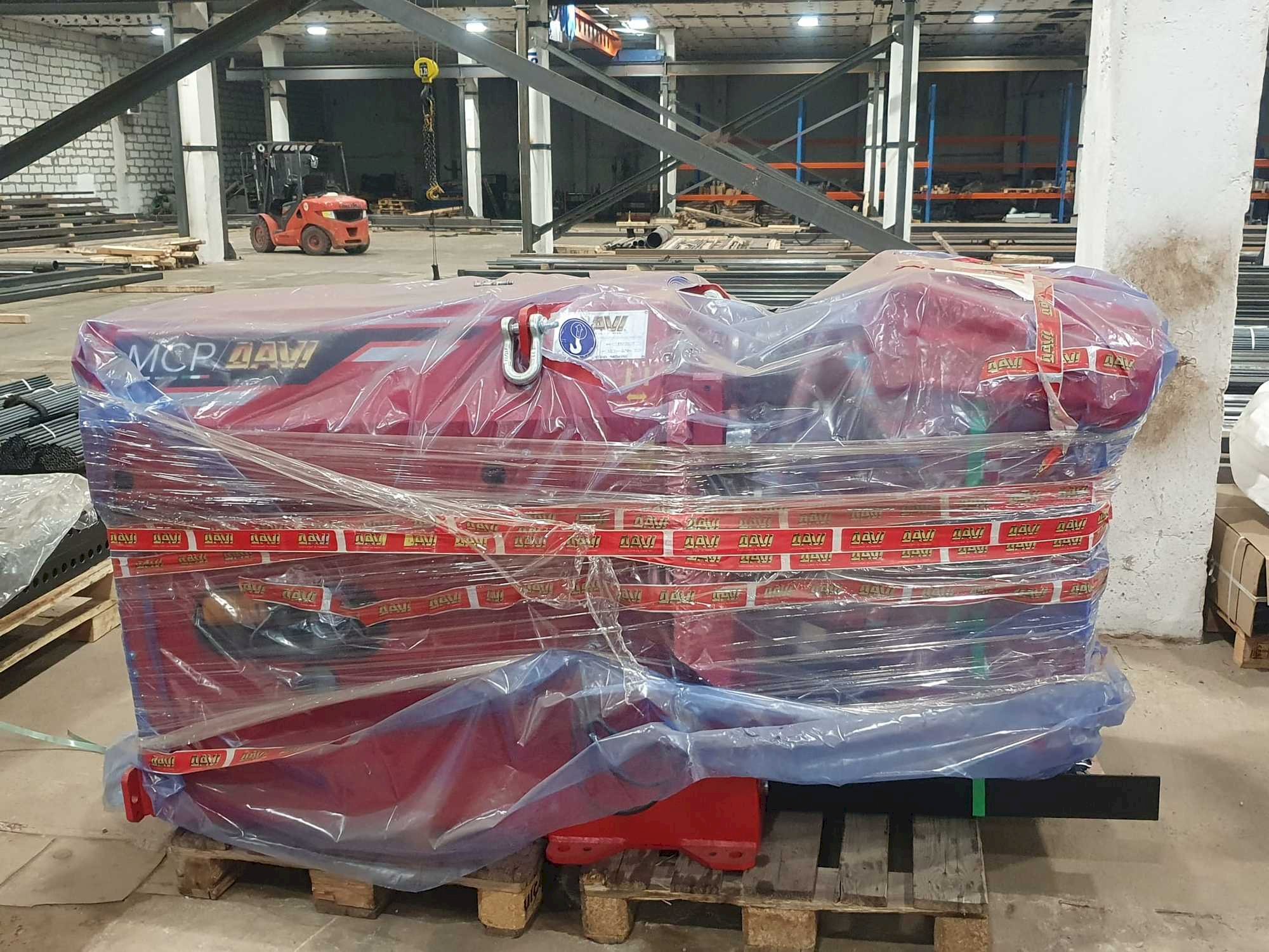 Widok z przodu maszyny Davi MCP 9