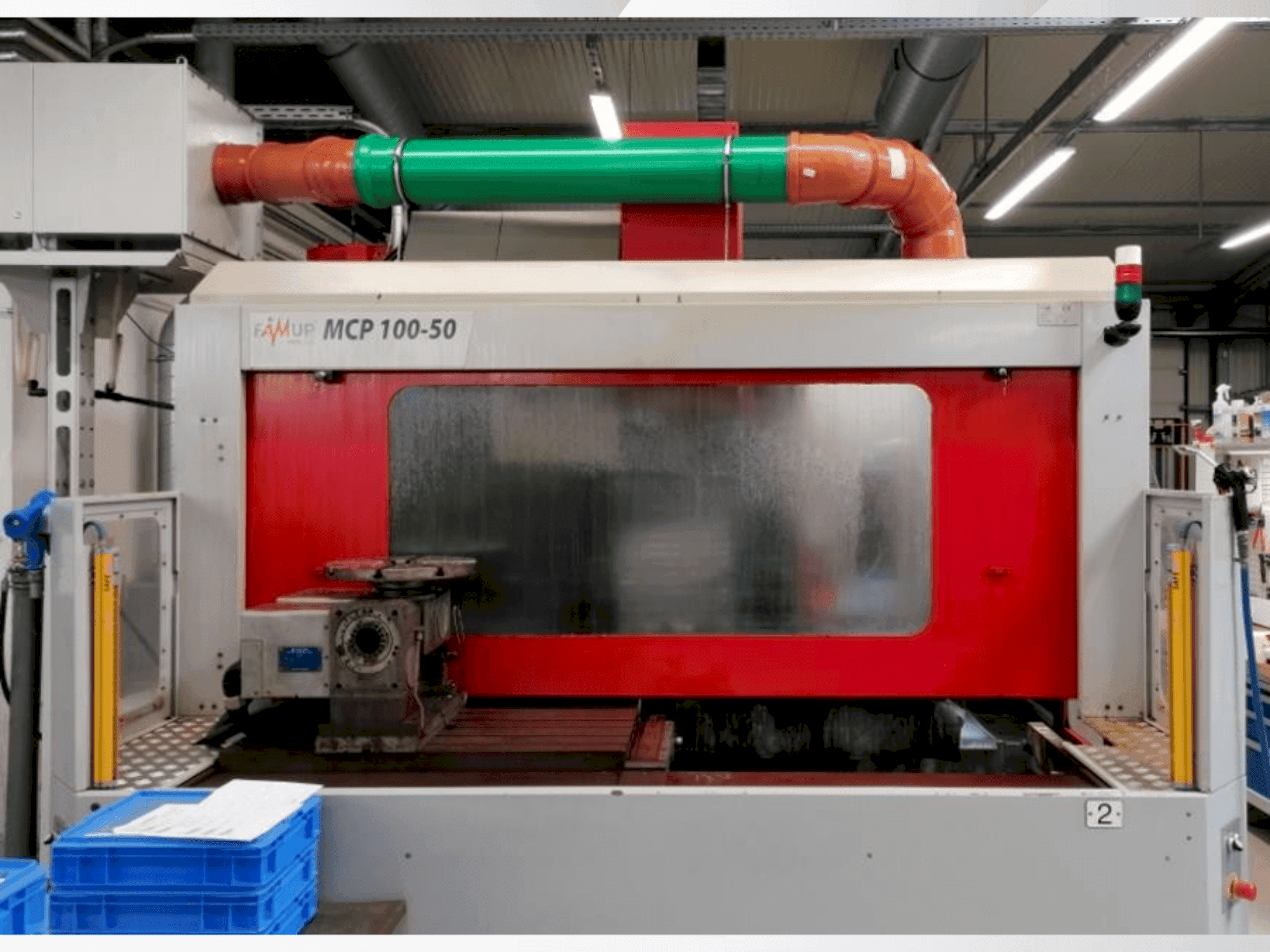 Widok z przodu maszyny EMCO FamUp MCP 100-50