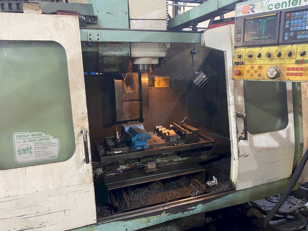 Widok z przodu maszyny Victor V Centre-80