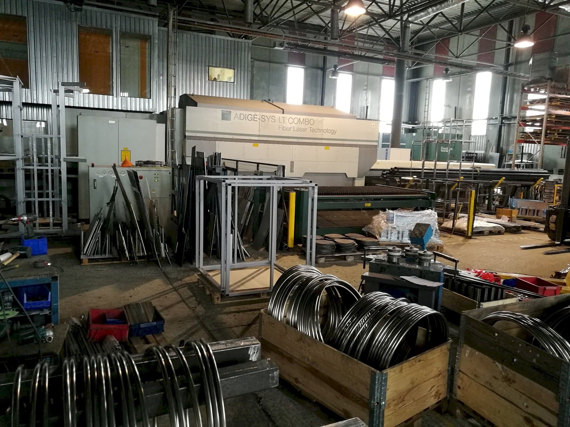 Widok z przodu maszyny BLM ADIGE-SYS LT