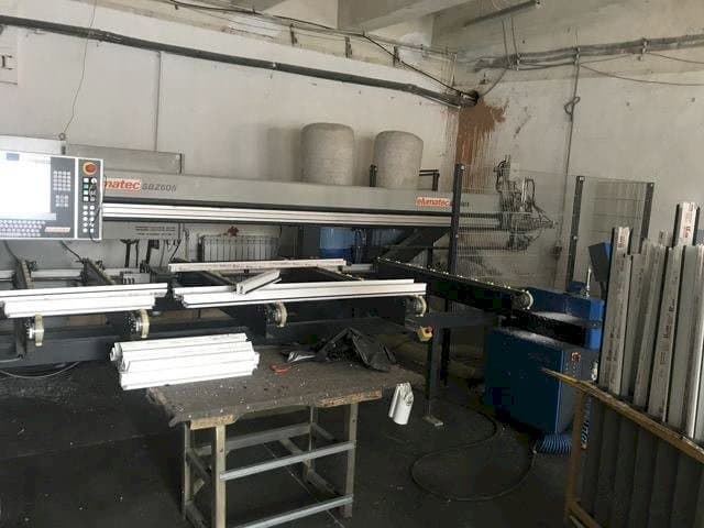Widok z przodu maszyny Elumatec SBZ 608