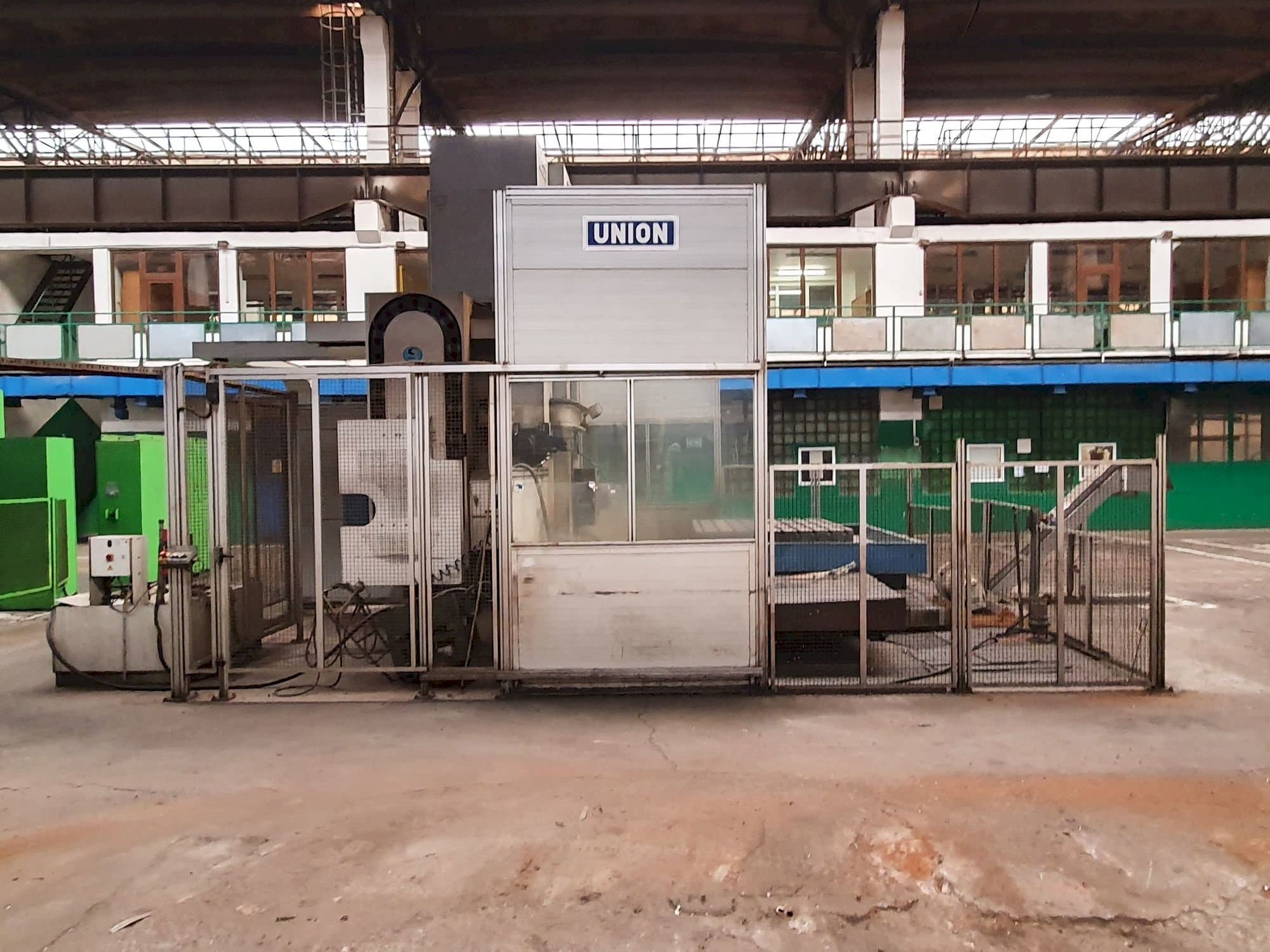 Widok z przodu maszyny Union TC130/1 -iTNC530