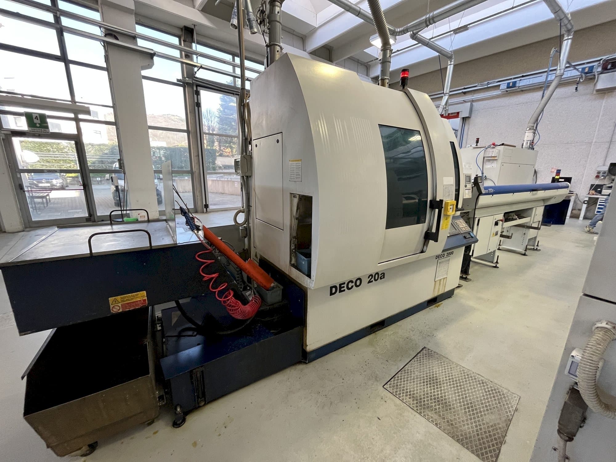 Widok z przodu maszyny TORNOS DECO 20A