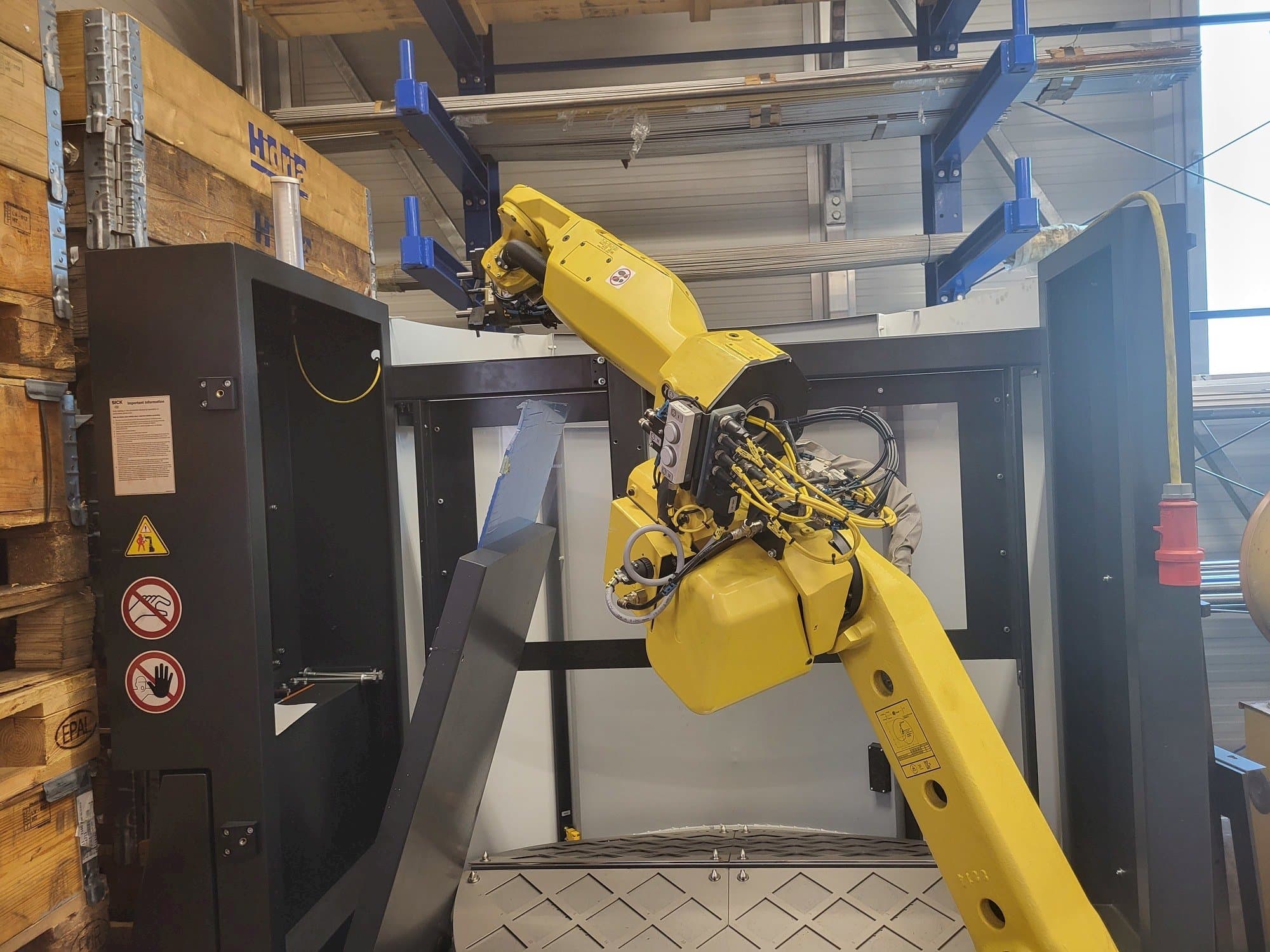 Widok z przodu maszyny HALTER Load Assistant U-20