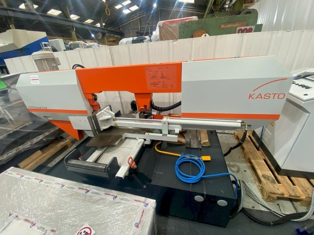 Widok z przodu maszyny KASTO KASTOmicut U 4.6