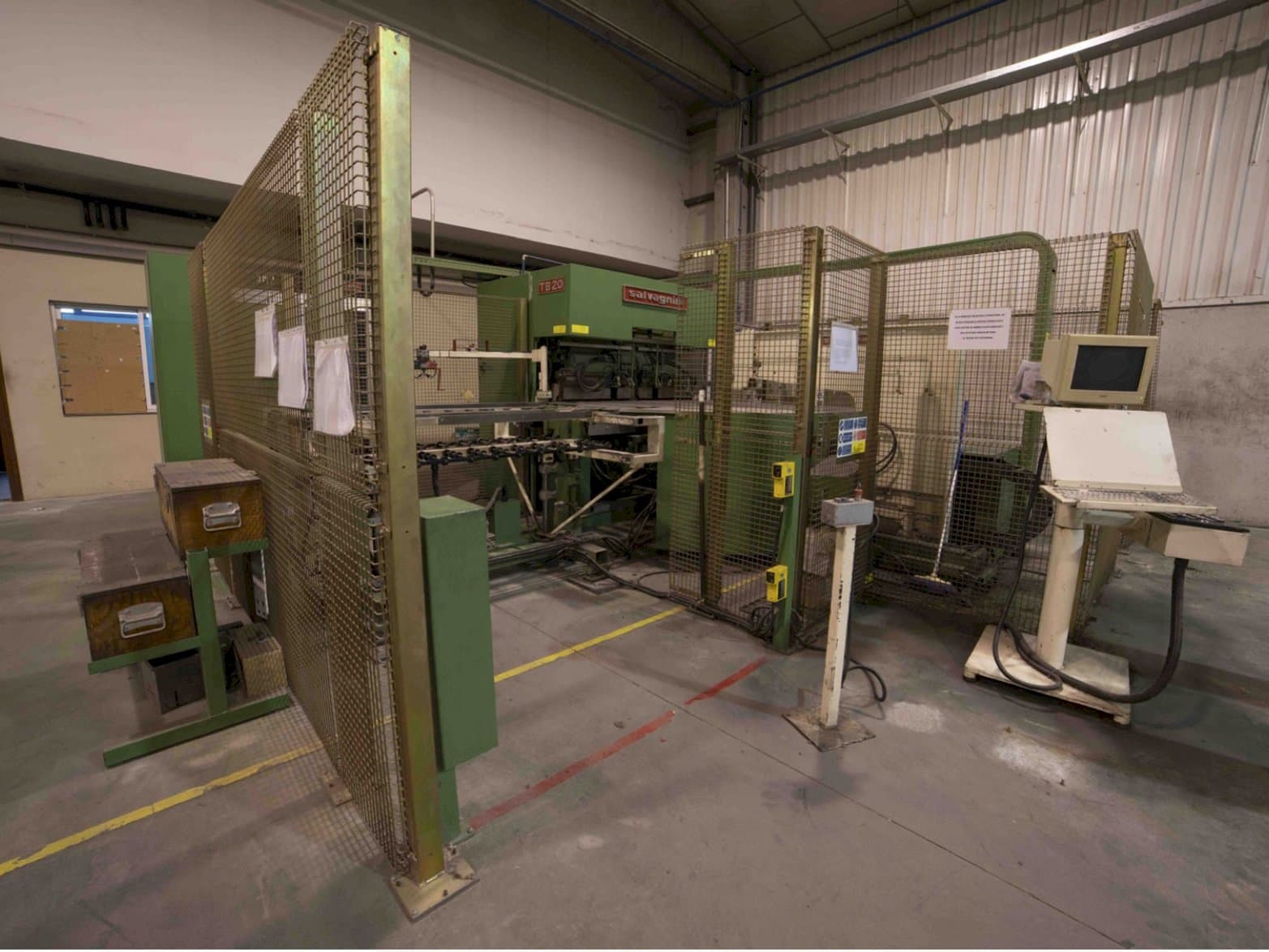 Widok z przodu maszyny Salvagnini TB20