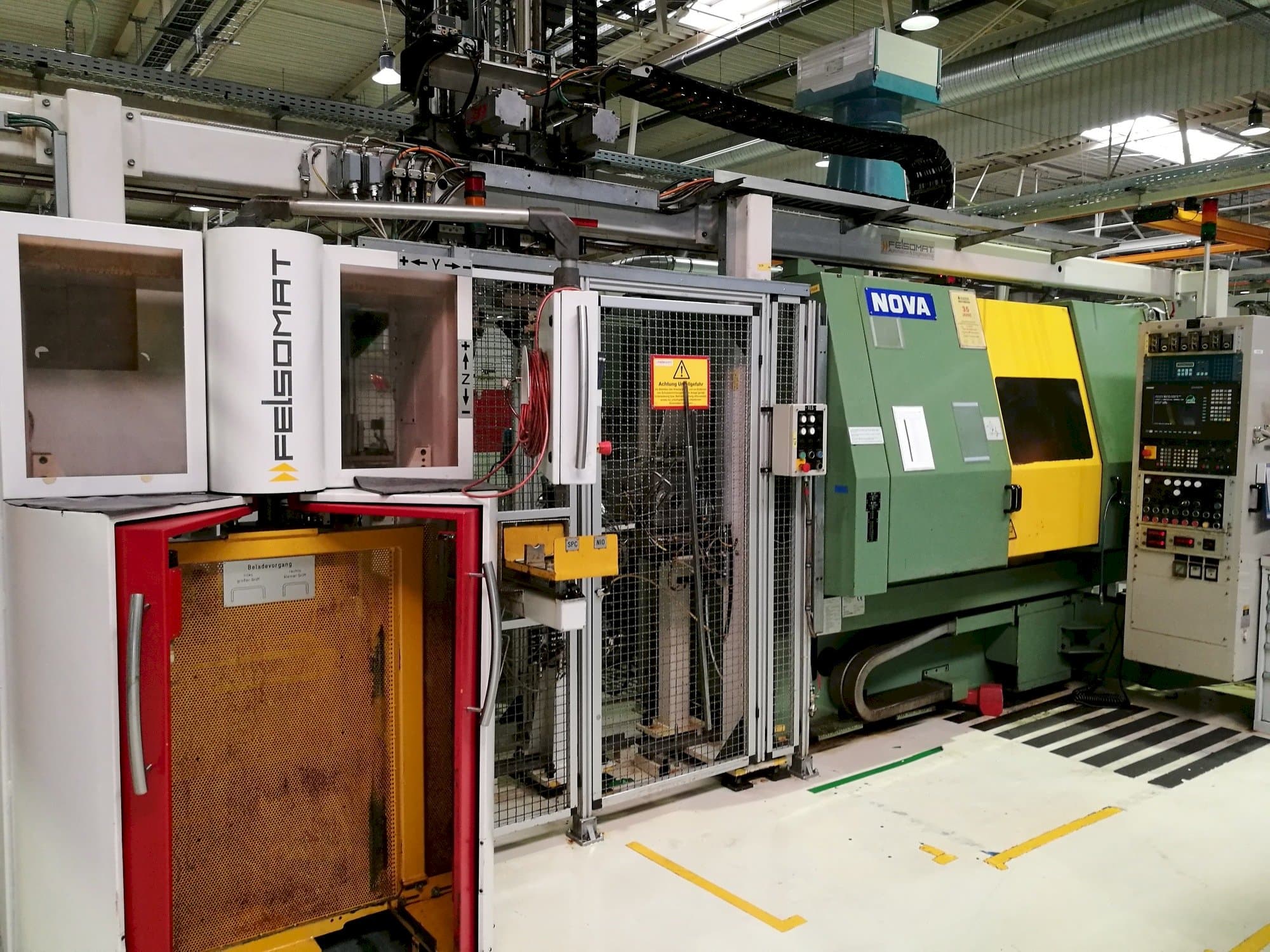 Widok z przodu maszyny NOVA M12-T4N