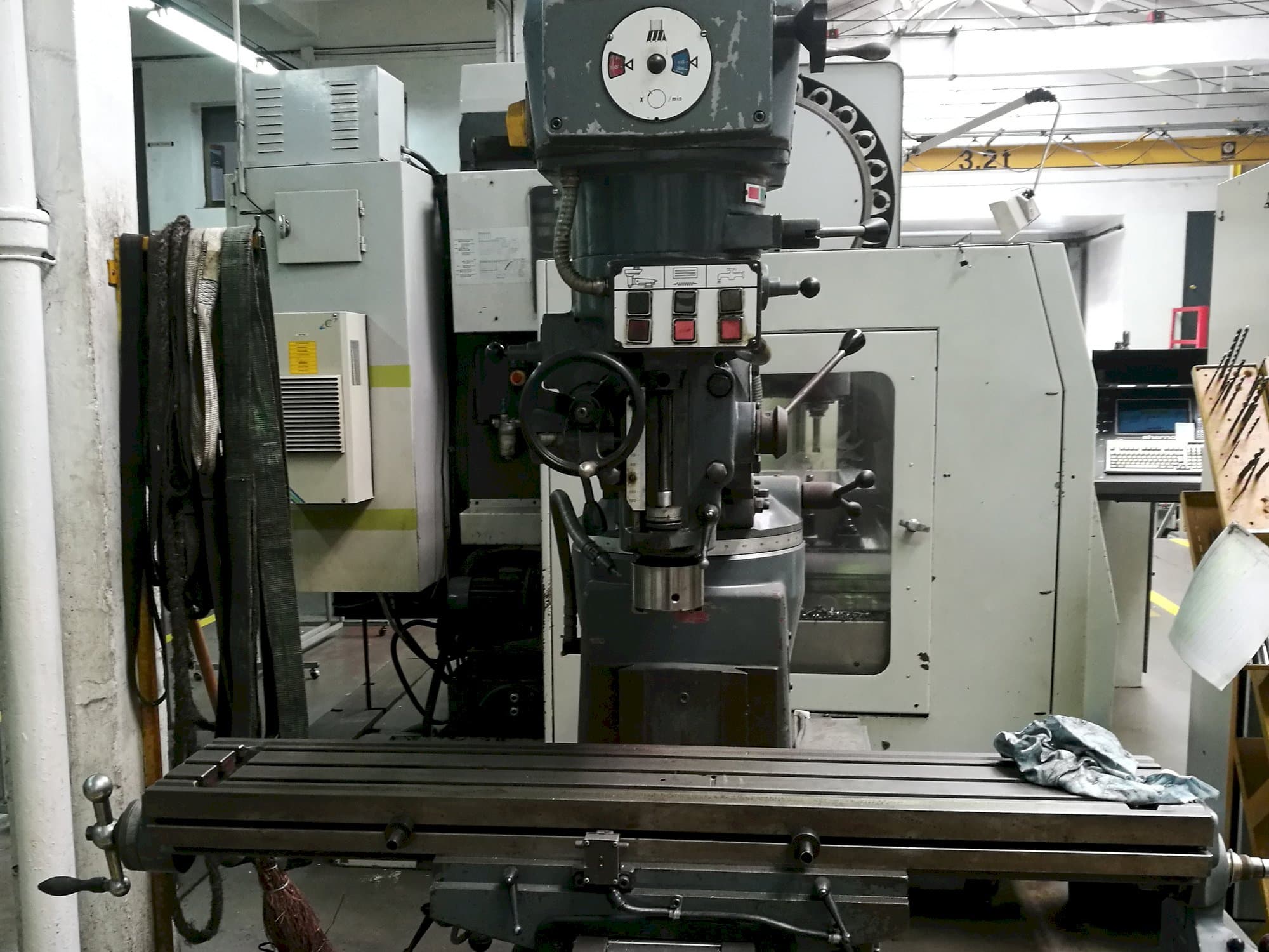 Widok z przodu maszyny LAGUN FTV2