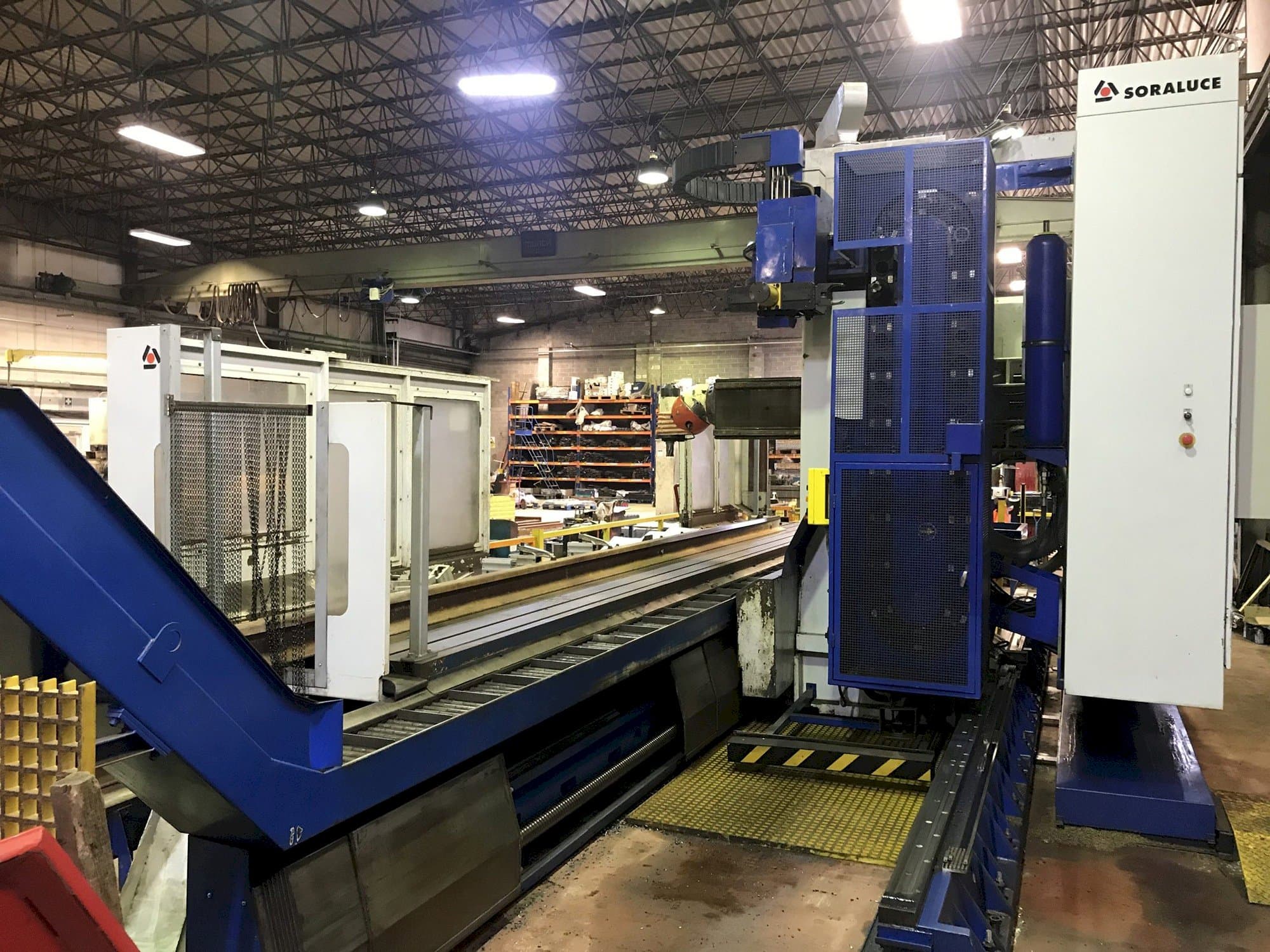 Widok z przodu maszyny Soraluce SLP 8000
