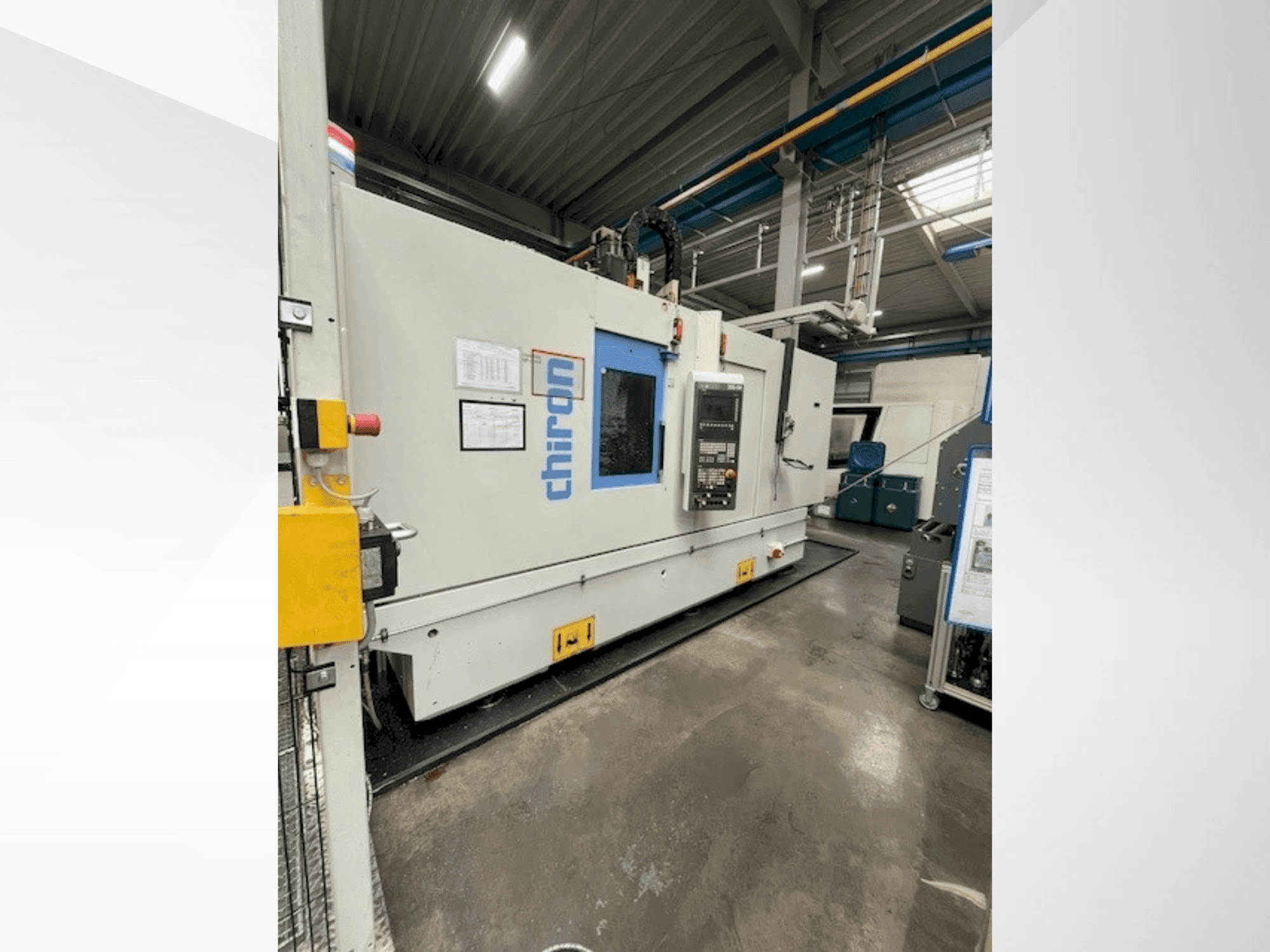 Widok z przodu maszyny CHIRON DZ18W