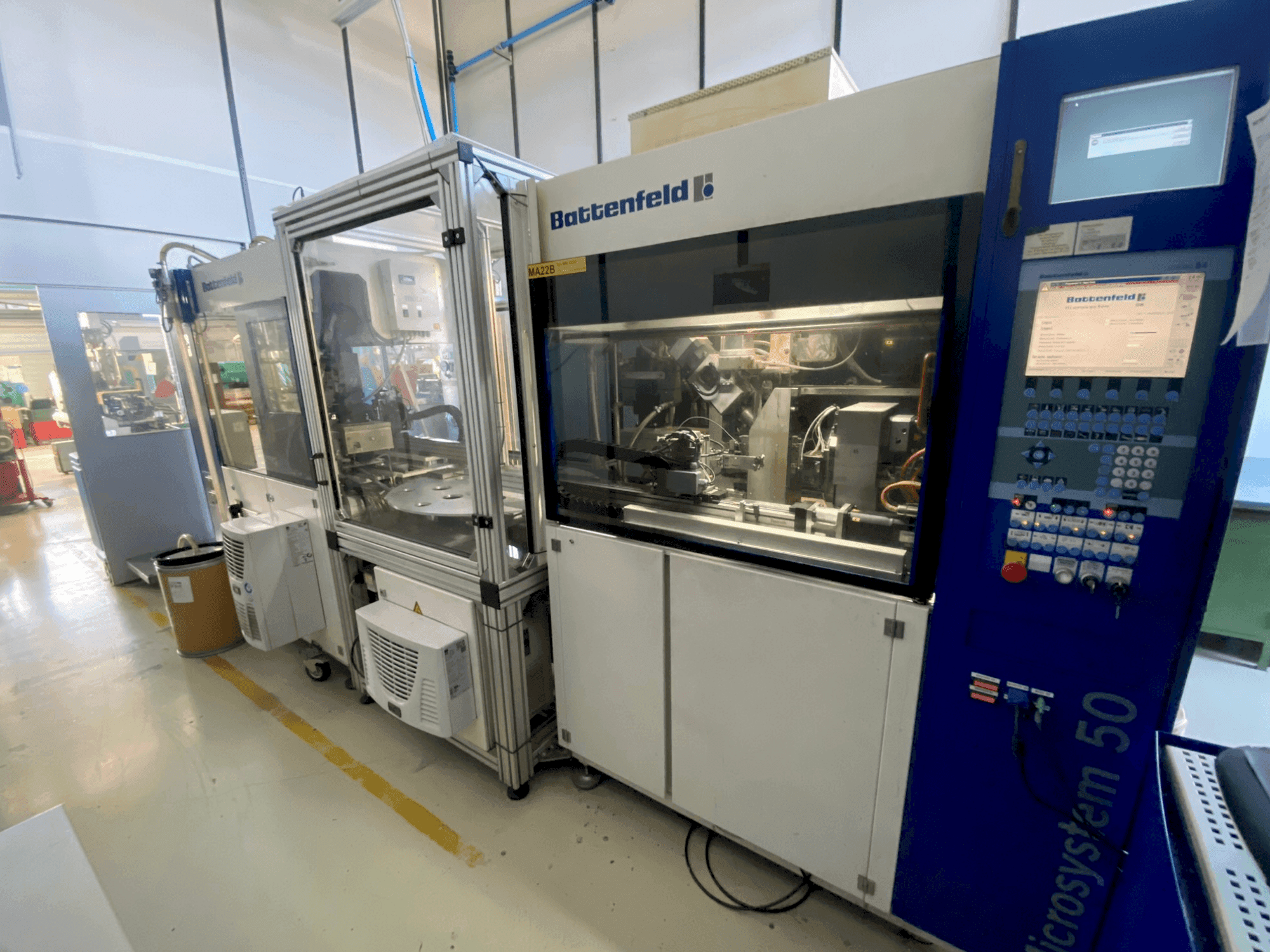 Widok z przodu maszyny Battenfeld Microsystem MM 50/50