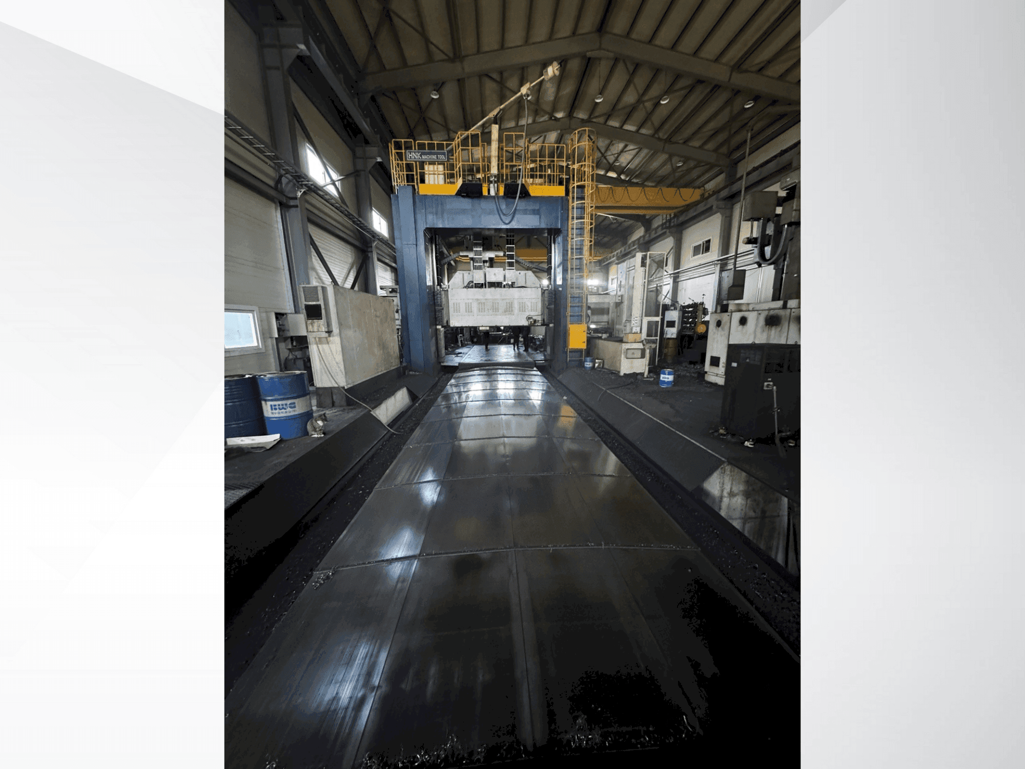 Widok z przodu maszyny HNK HPM 30M