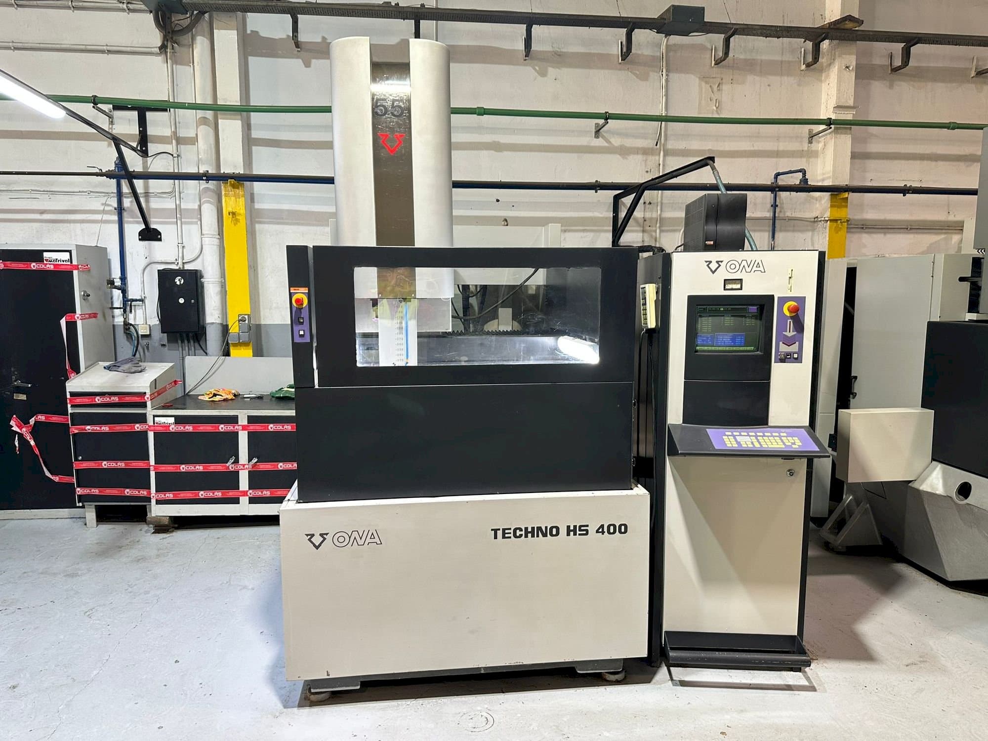 Widok z przodu maszyny ONA HS 400