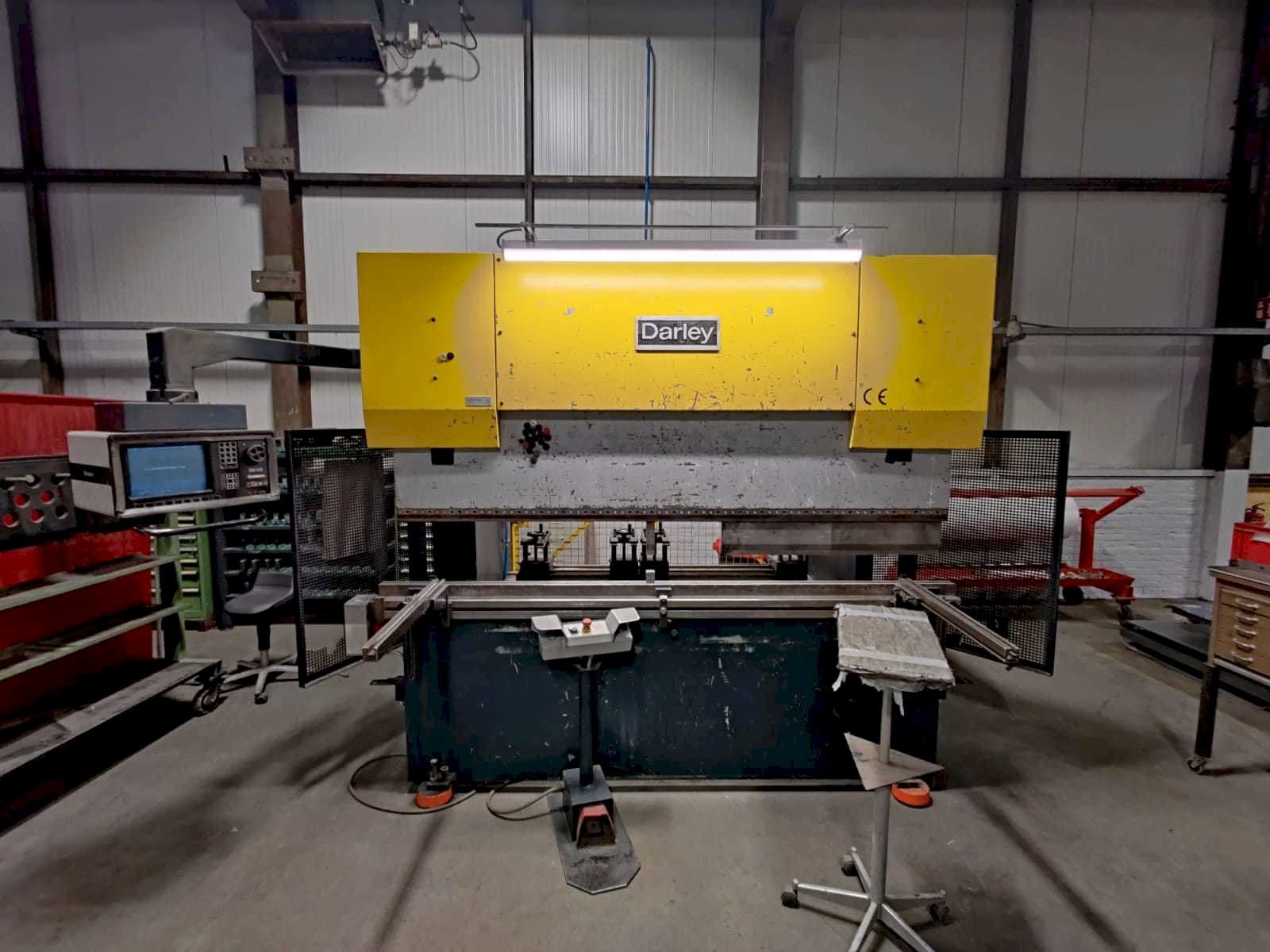 Widok z przodu maszyny Darley EHP 80 25/20