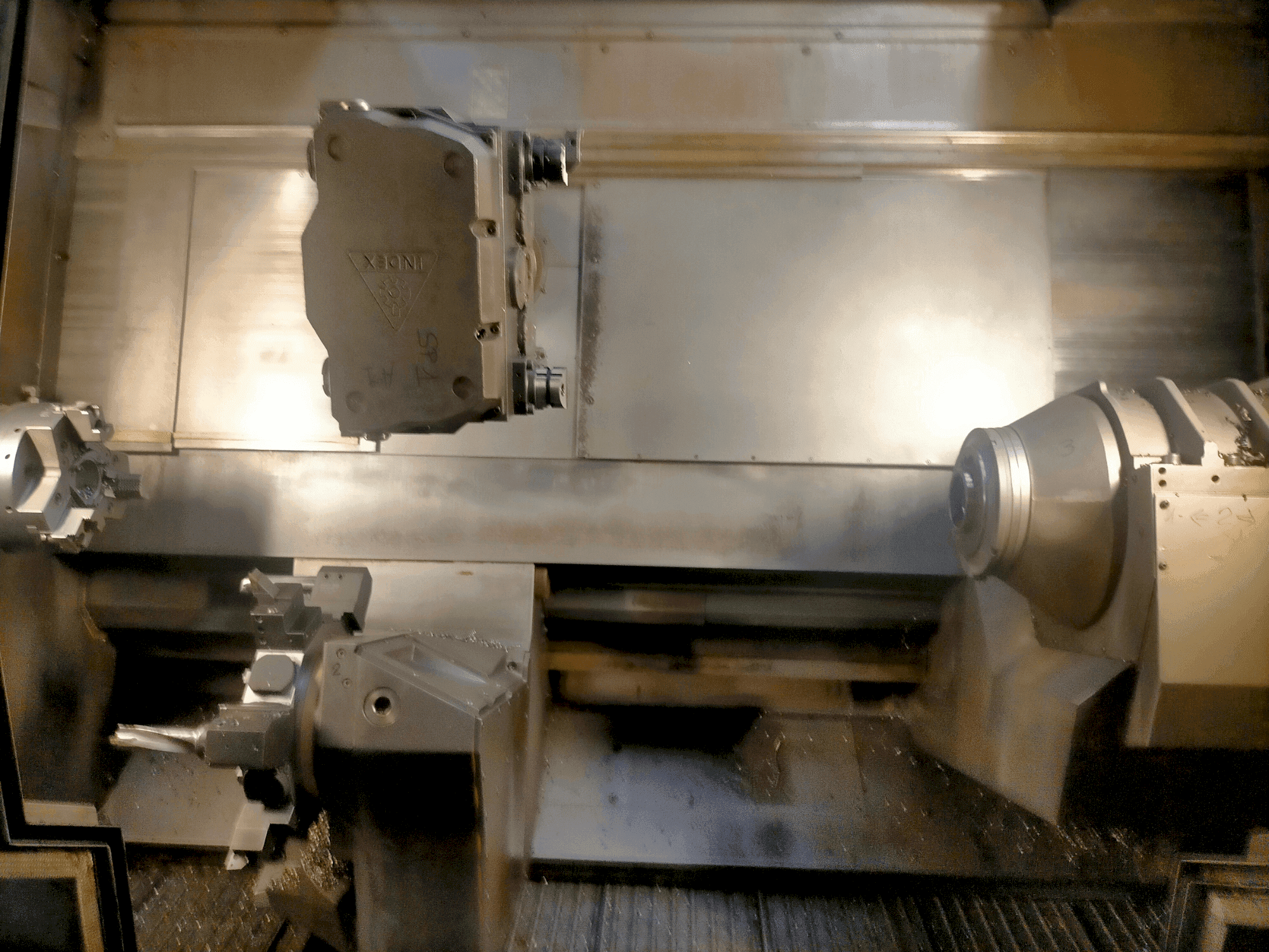 Widok z przodu maszyny Index G300 FLEX