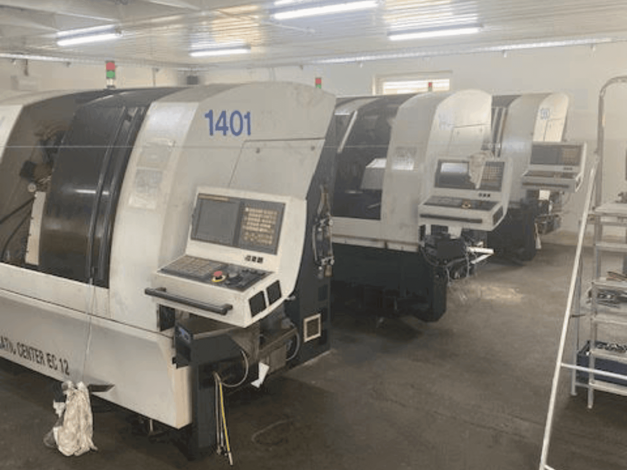 Widok z przodu maszyny ESCO Escomatic EC12