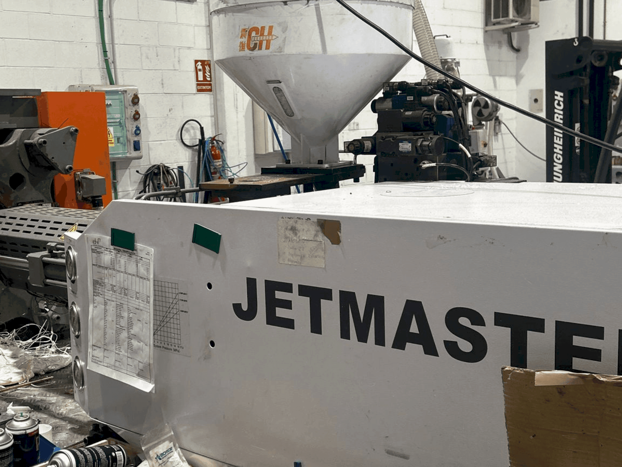 Widok z przodu maszyny CHEN HSONG JM160-MK6e