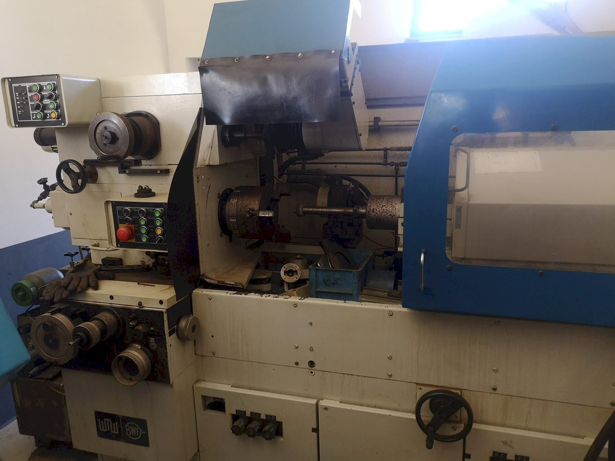 Widok z przodu maszyny WMW SI4