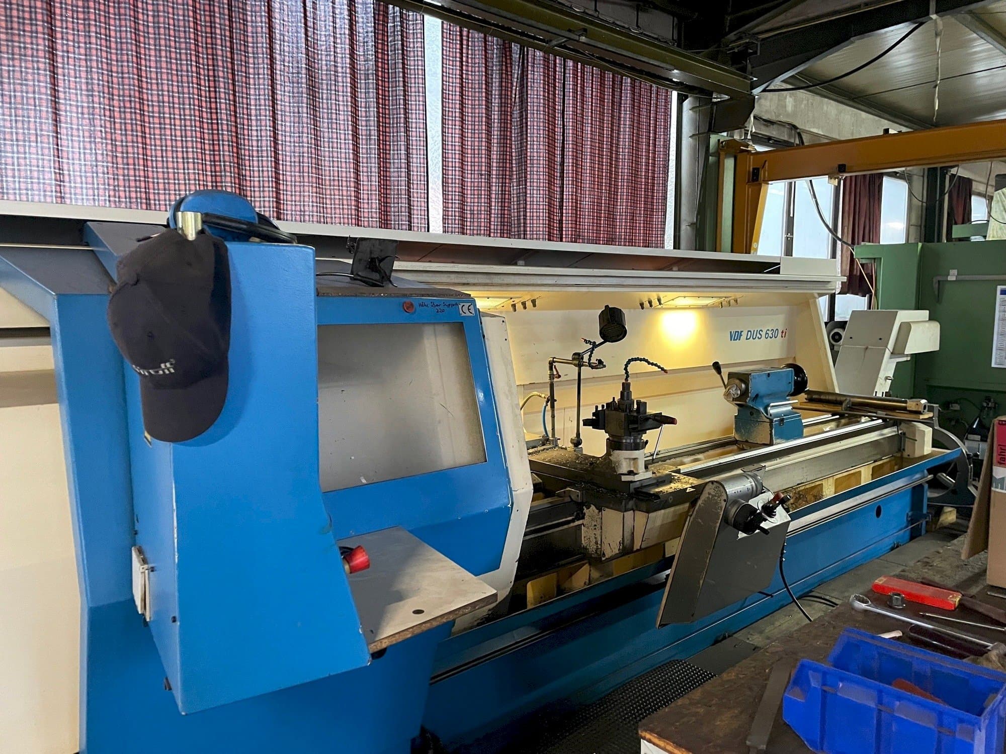 Widok z przodu maszyny VDF BOEHRINGER