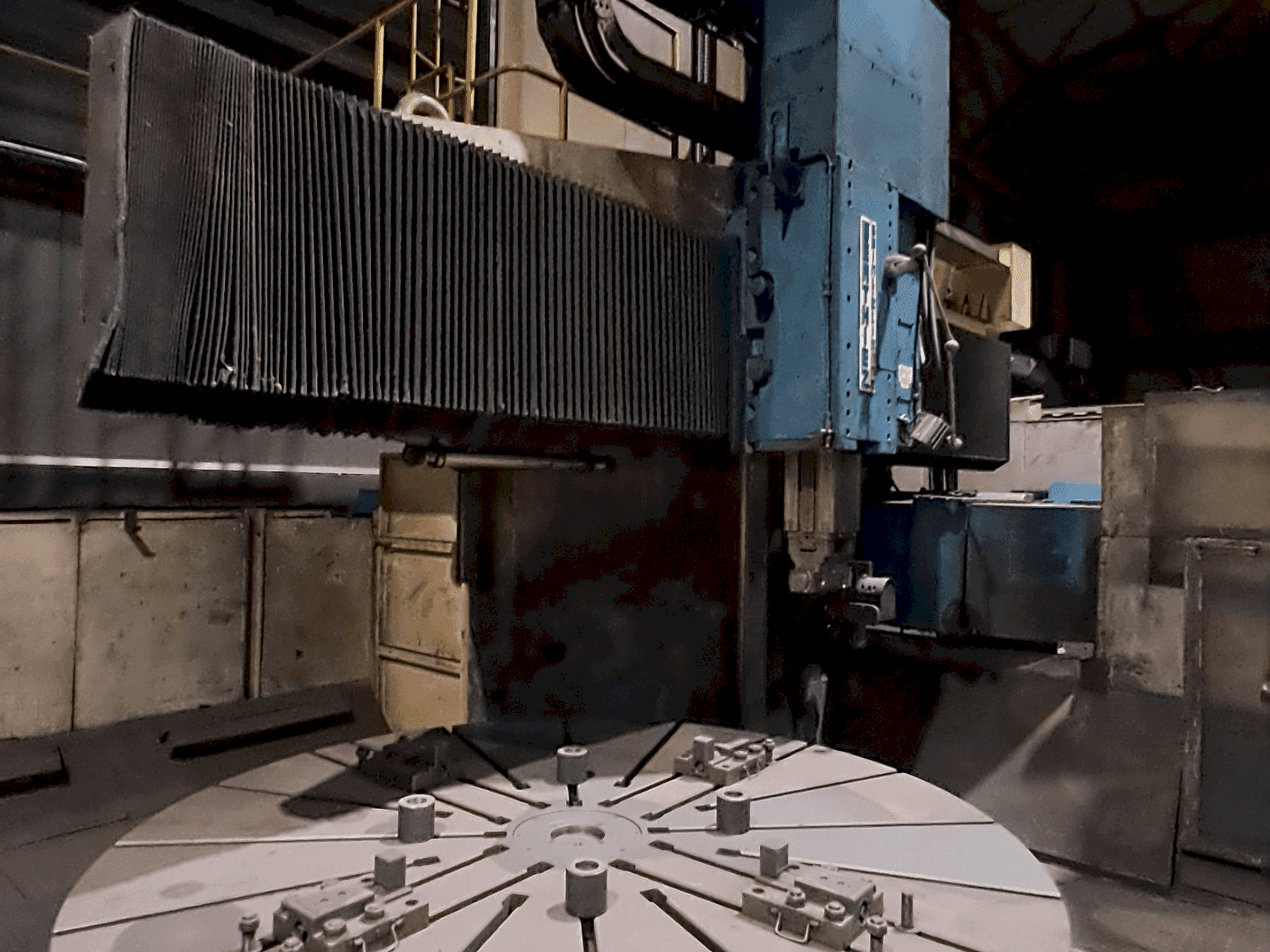 Widok z przodu maszyny Berthiez TMM 200 (1980)