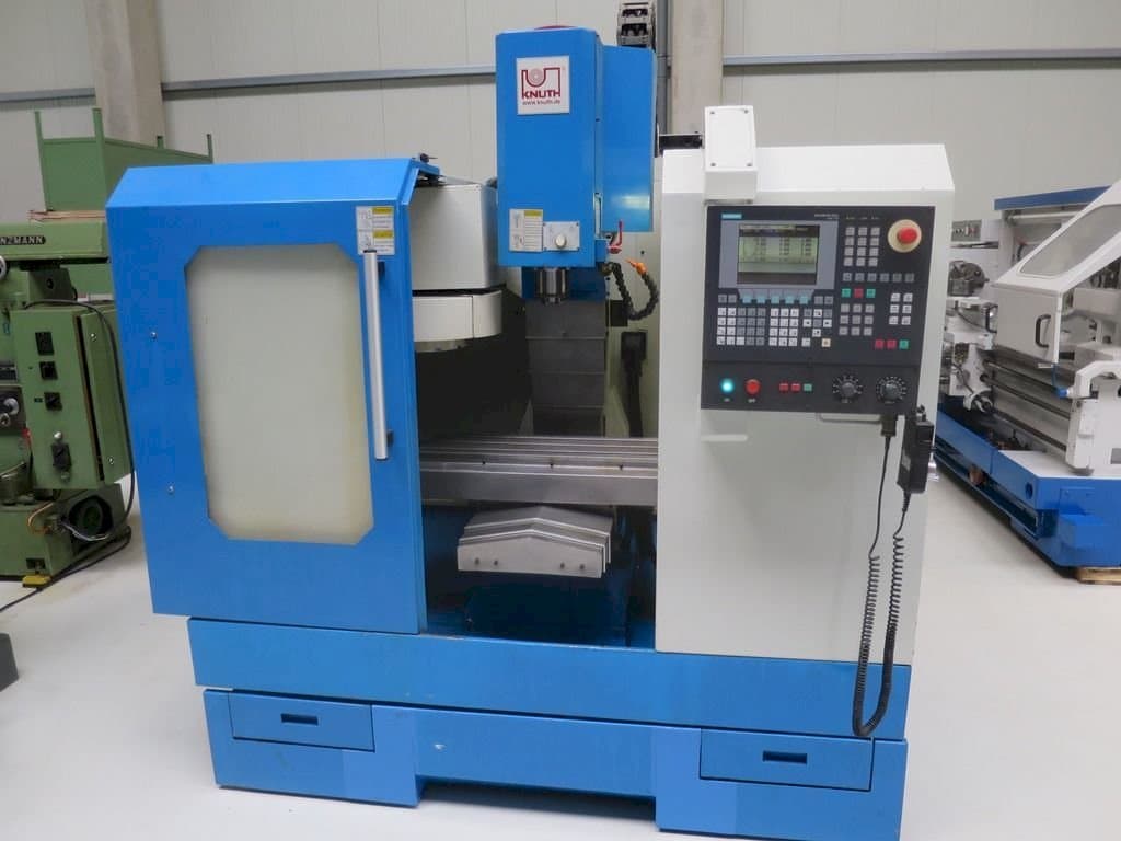 Widok z przodu maszyny KNUTH EcoMill 350