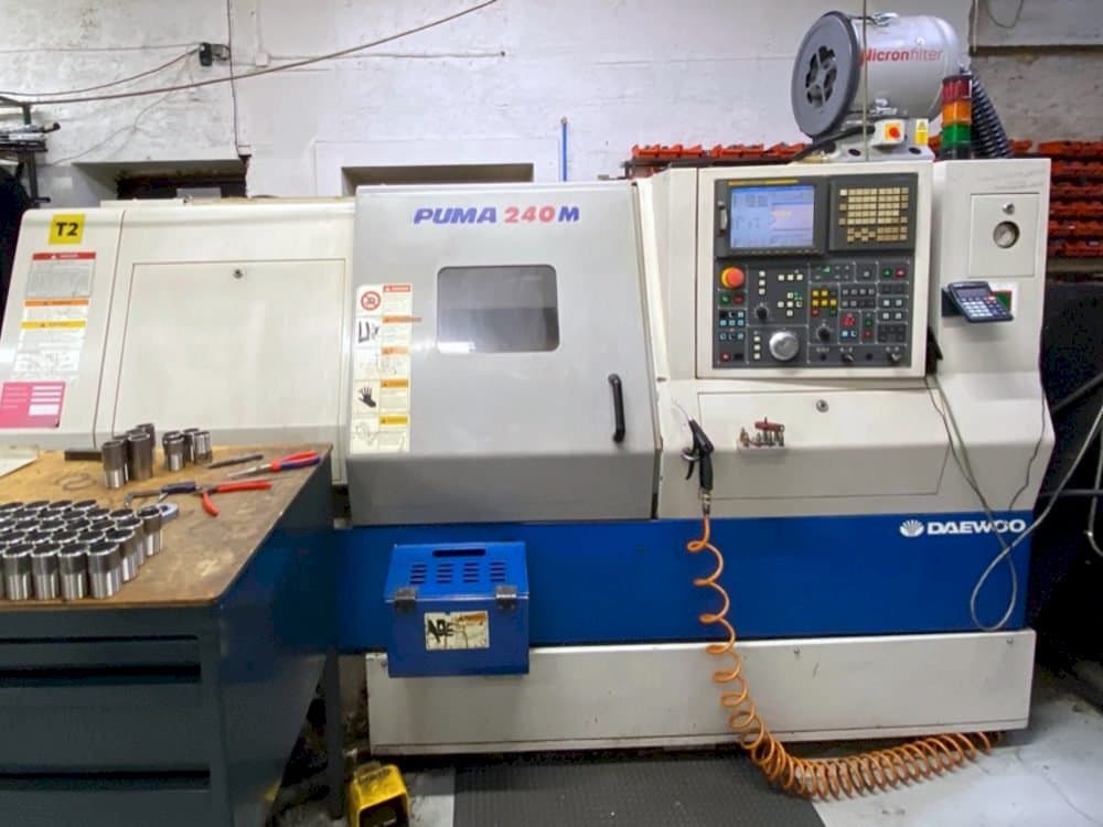 Widok z przodu maszyny DAEWOO PUMA 240MB
