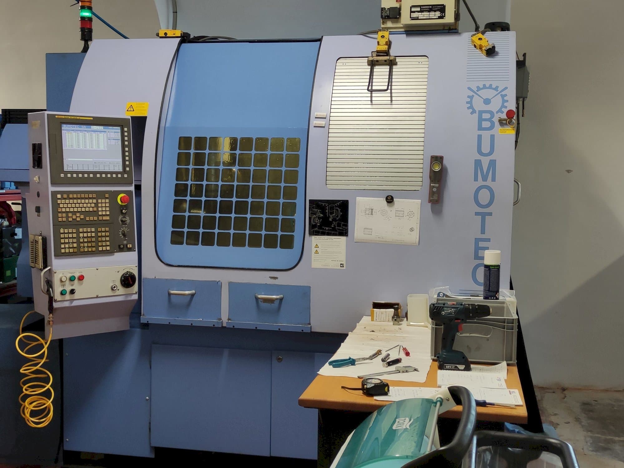 Widok z przodu maszyny Bumotec S-192FT