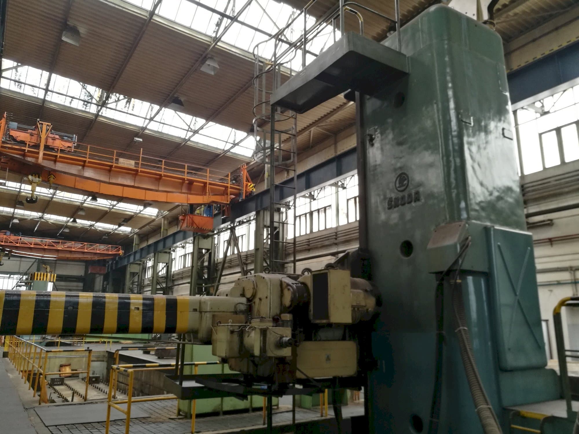 Widok z przodu maszyny SKODA WDA 200