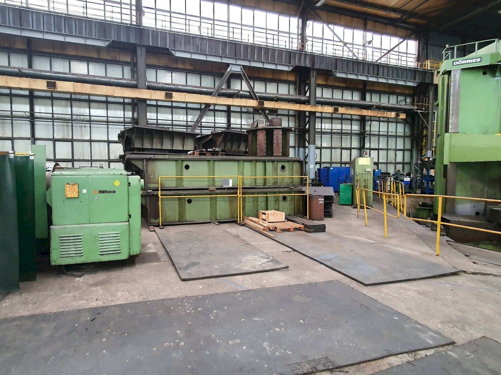 Widok z przodu maszyny DOERRIES CTE 500-V13