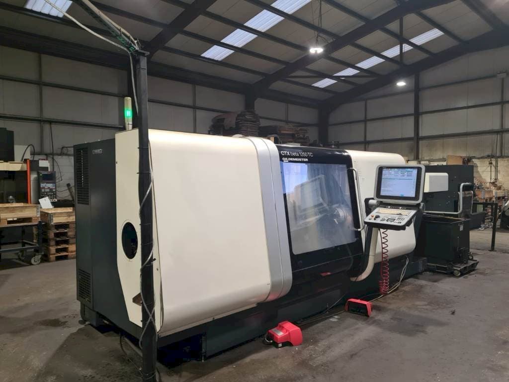 Widok z przodu maszyny DMG GILDEMEISTER CTX beta 1250 TC