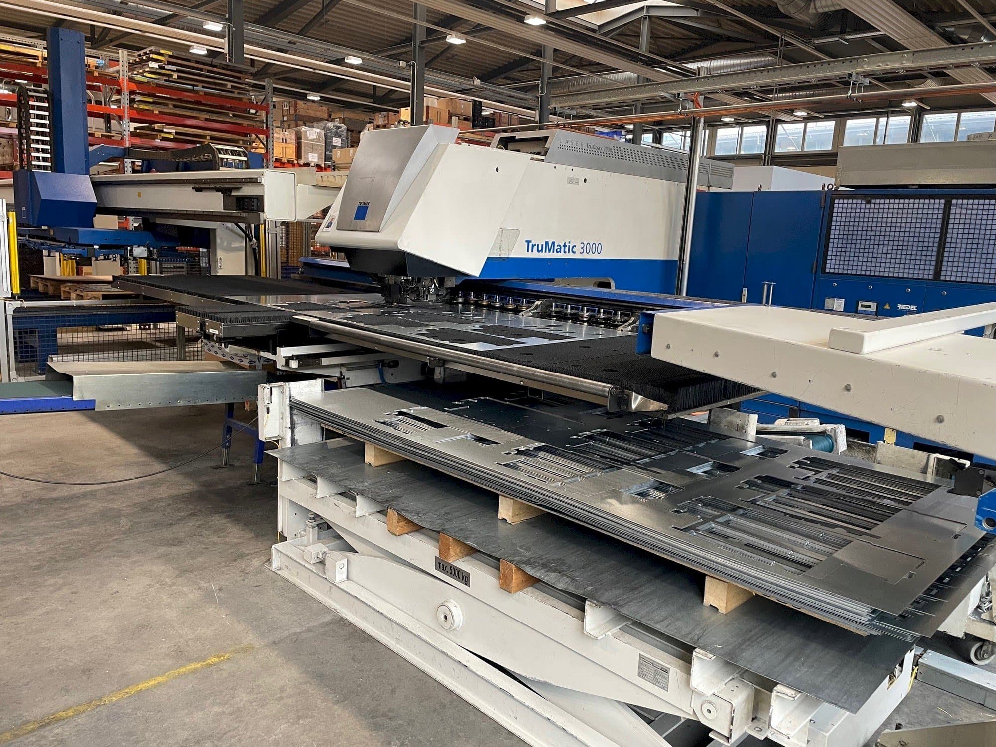 Widok z przodu maszyny TRUMPF Trumatic 3000