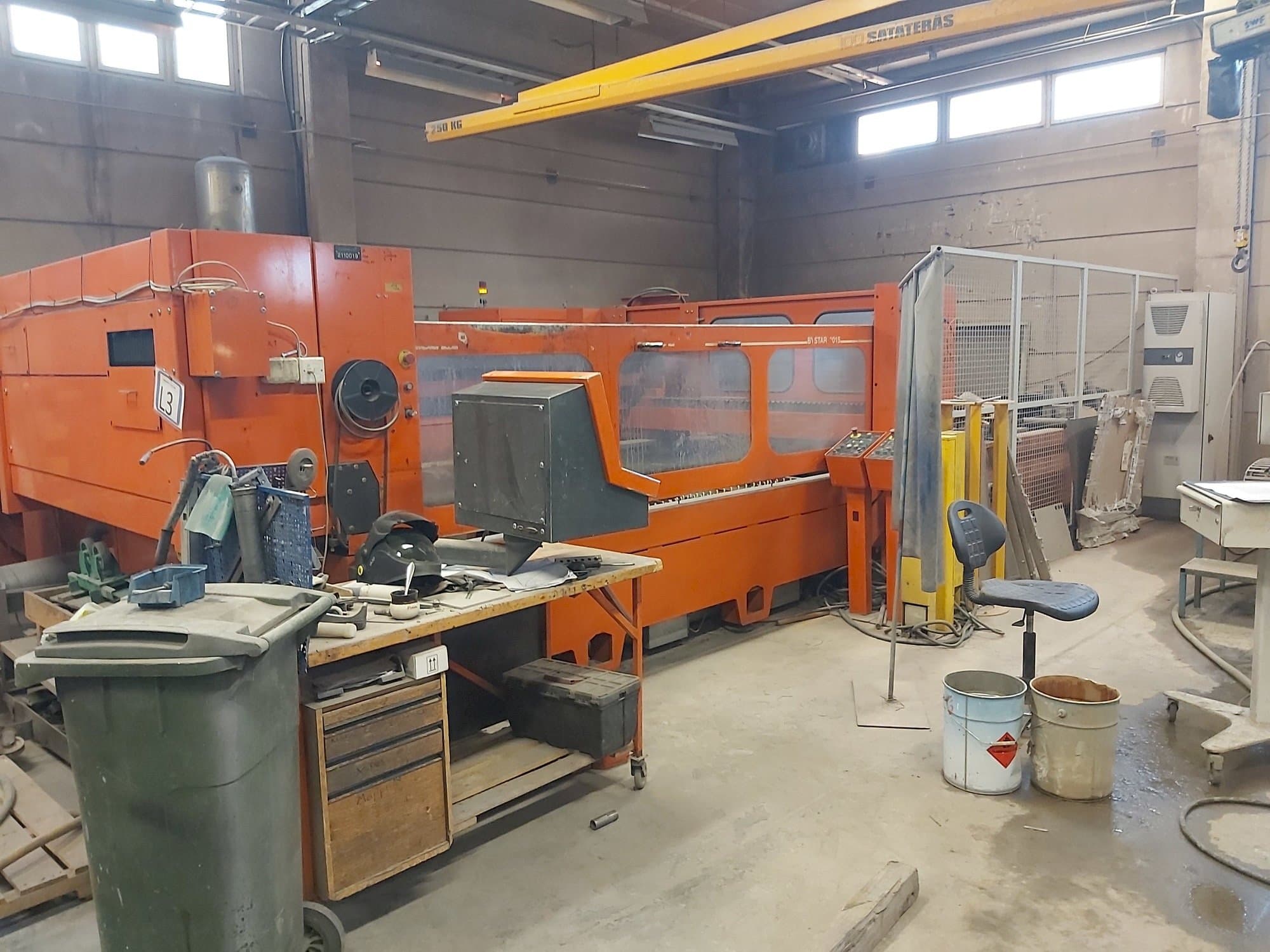 Widok z przodu maszyny Bystronic BTL 3500