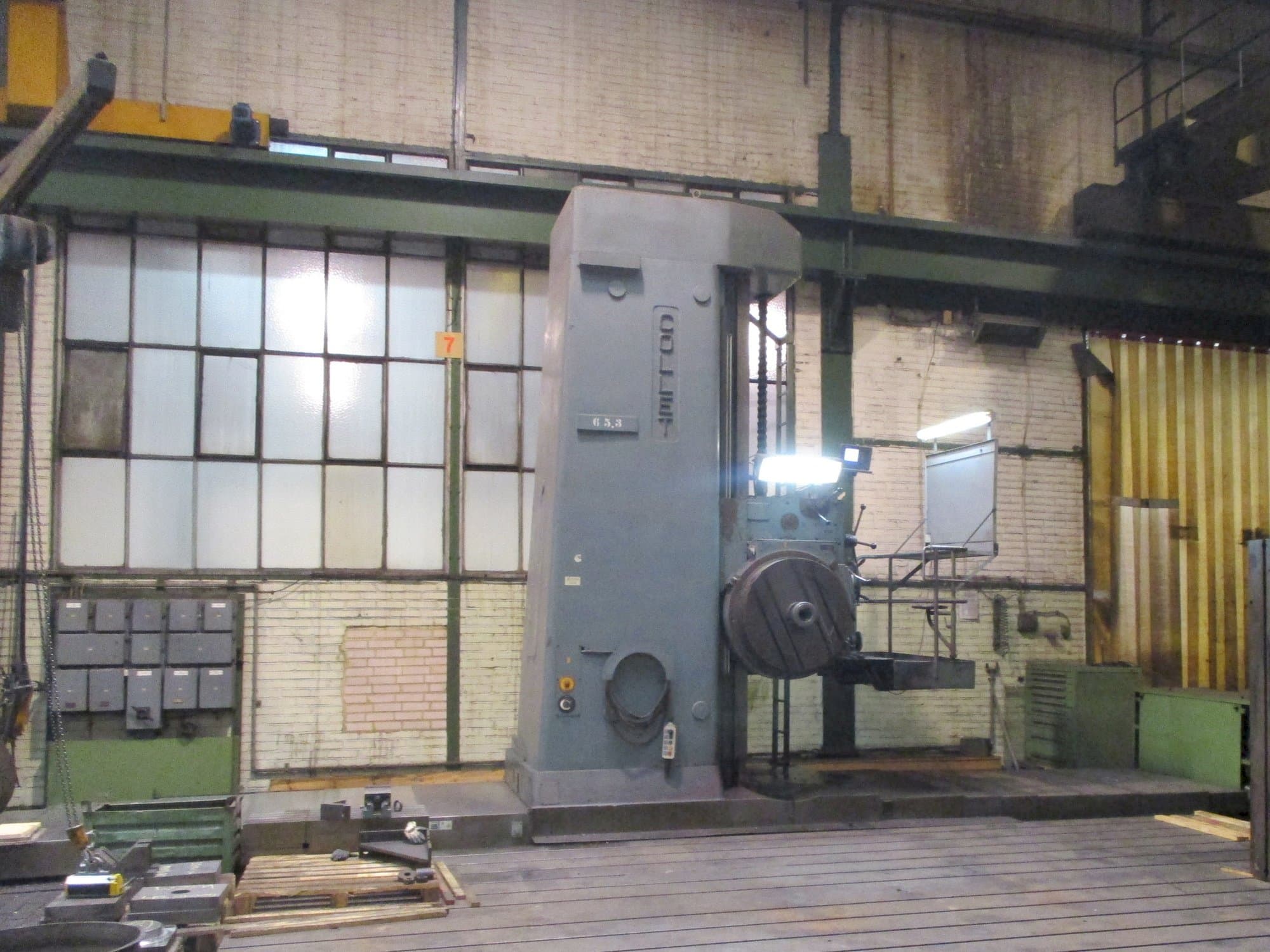 Widok z przodu maszyny Collet & Engelhard BF 160/180