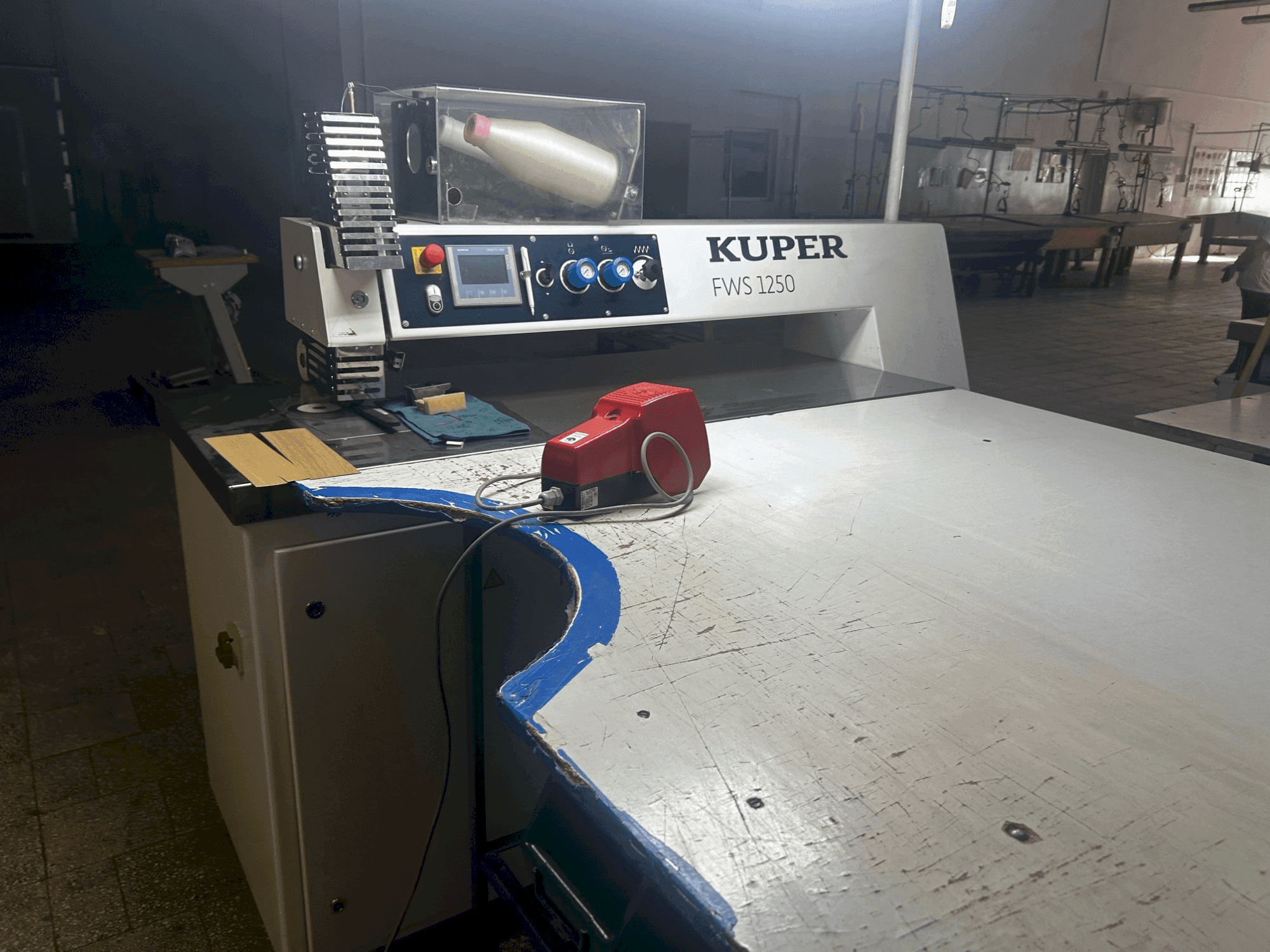 Widok z przodu maszyny KUPER FWS 1250