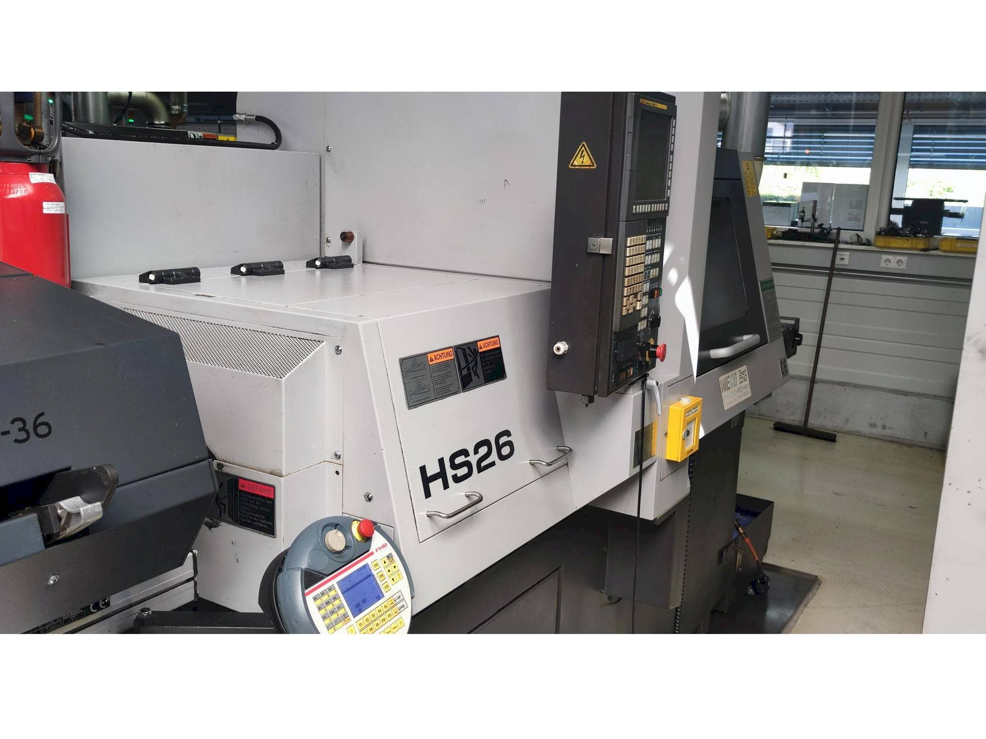 Widok lewej strony maszyny TSUGAMI HS26