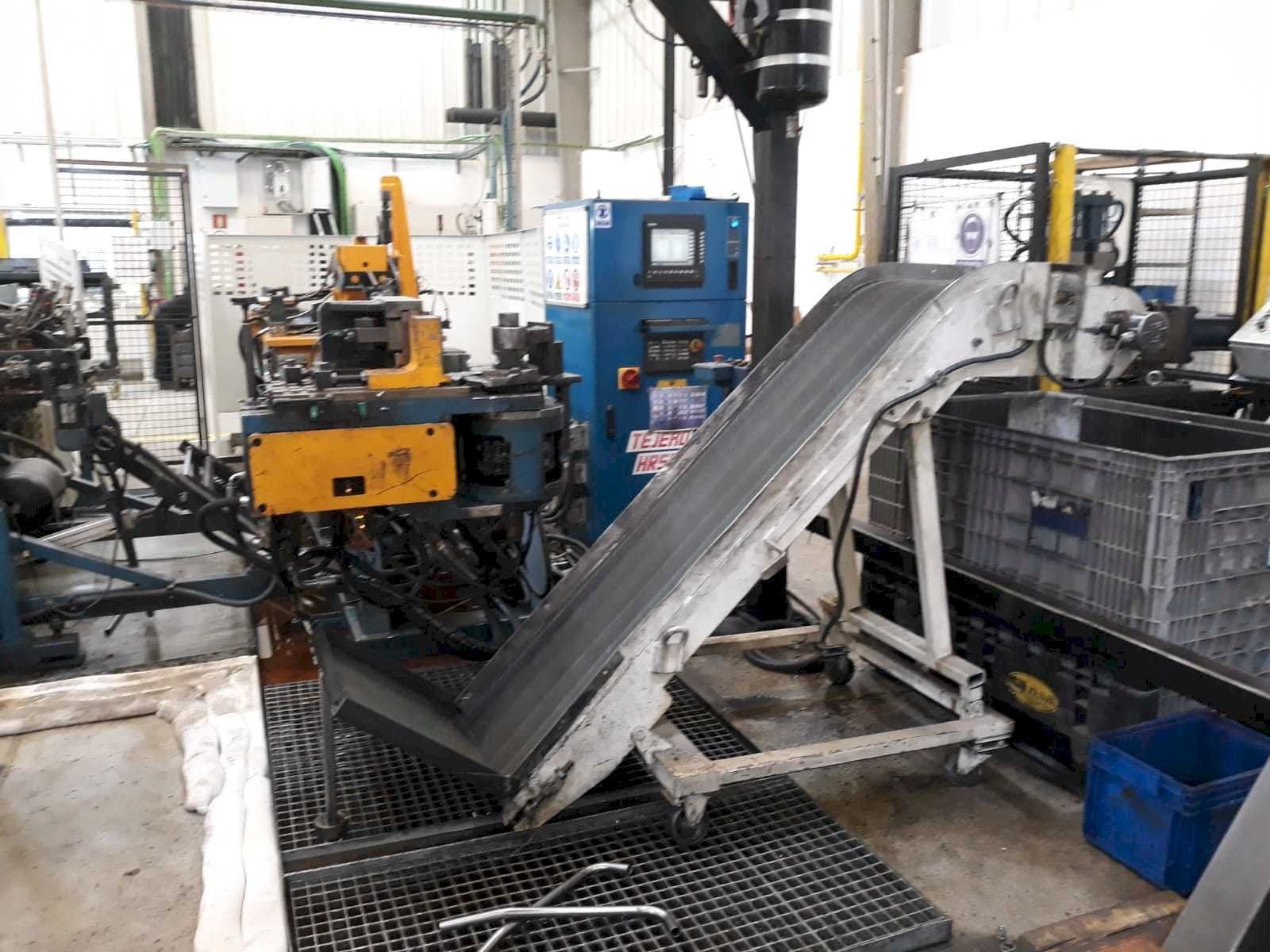 Widok z przodu maszyny Tejero HR-50-CNC