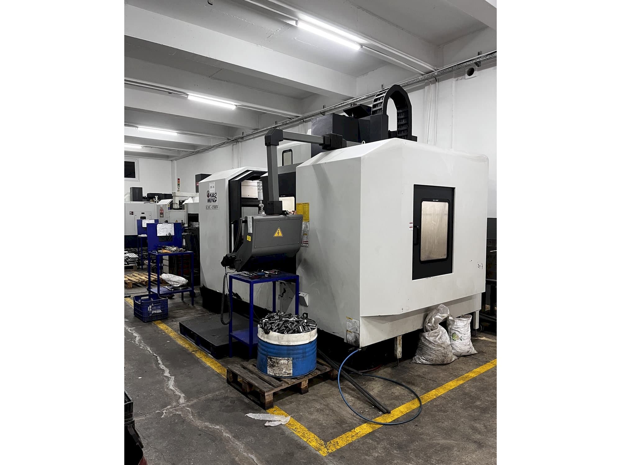 Widok z przodu maszyny KAOMING KMC 1500V