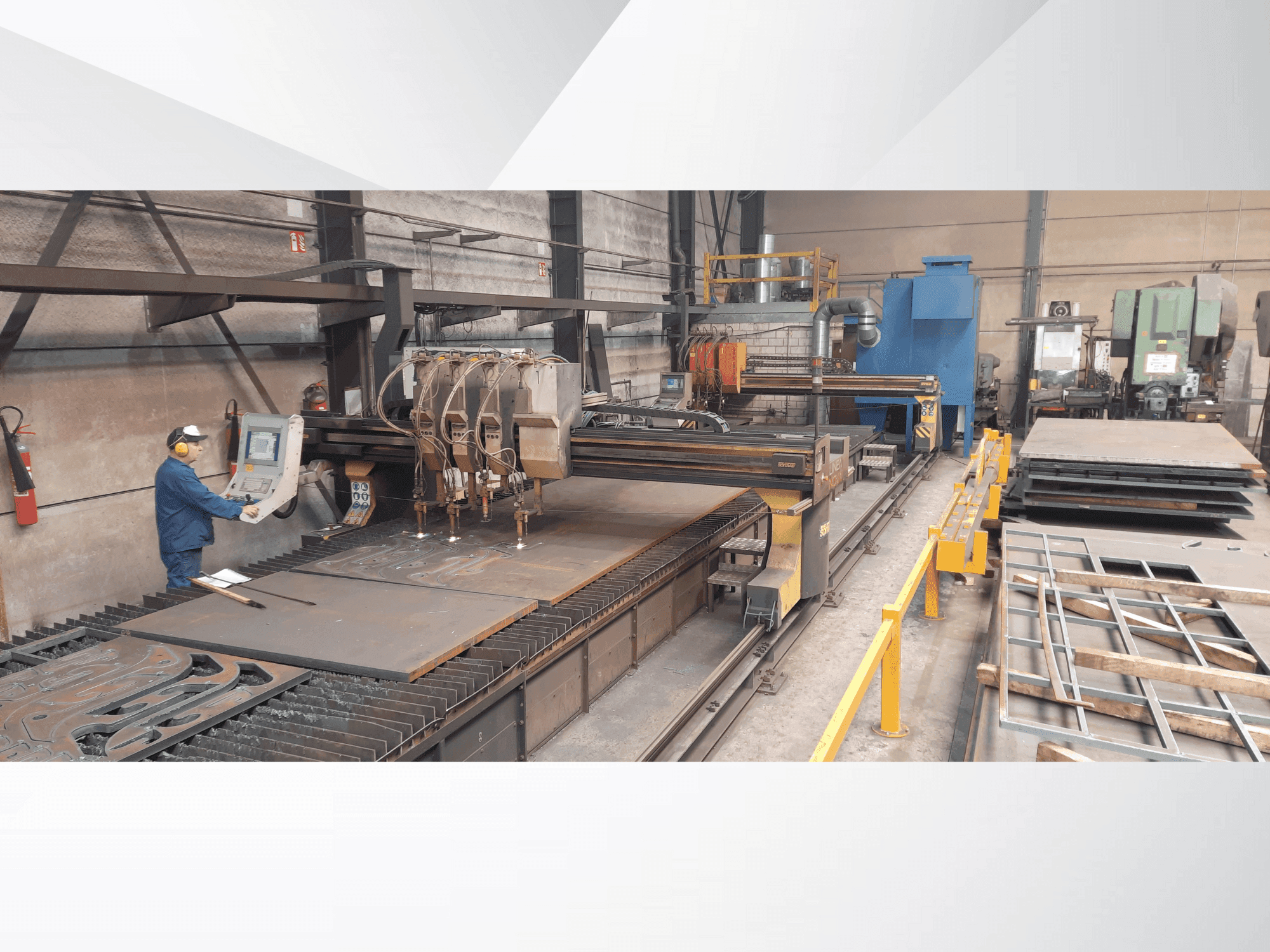 Widok z przodu maszyny SOITAAB Lineatech-Nova 40