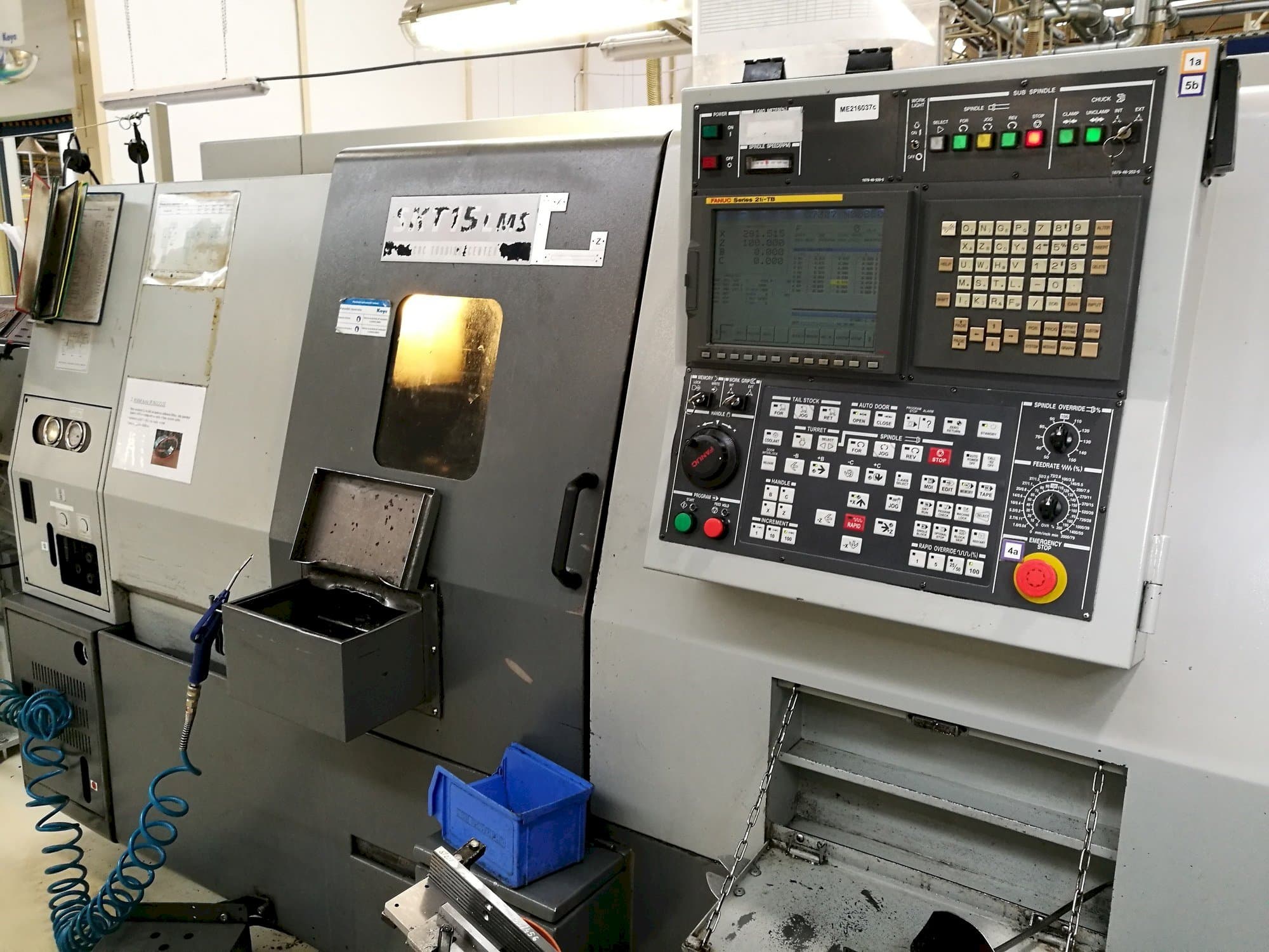 Widok z przodu maszyny Hyundai Kia SKT 15 LMS