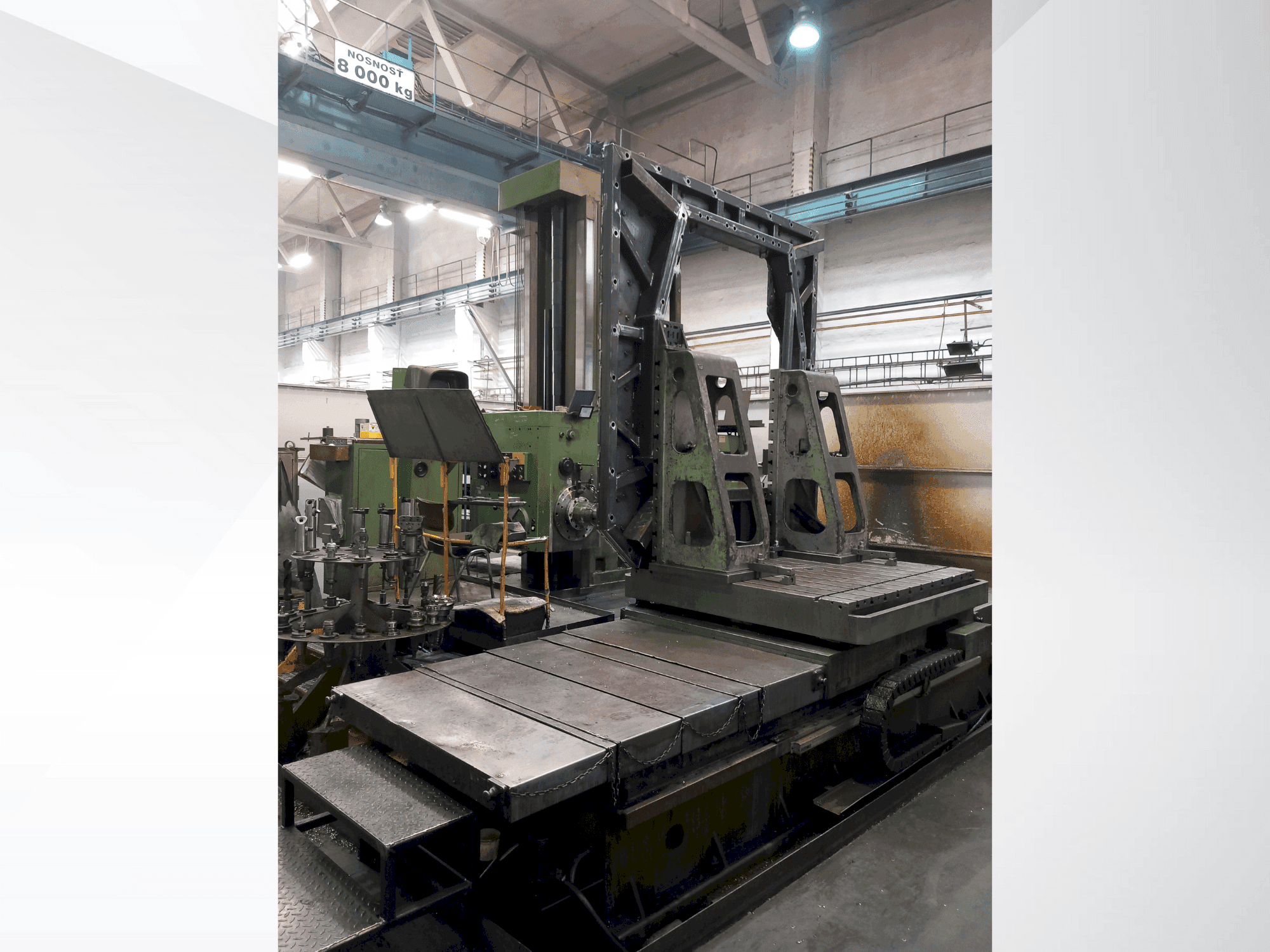 Widok z przodu maszyny TOS TOS WHN 13.4A