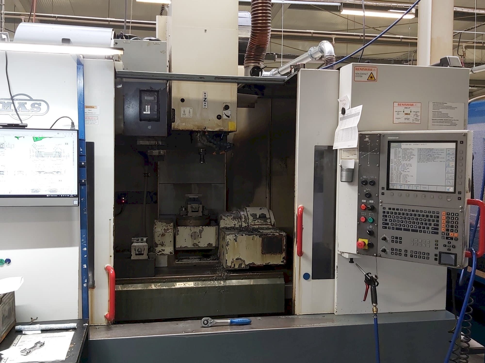 Widok z przodu maszyny KOVOSVIT MAS MCV 1016 Quick