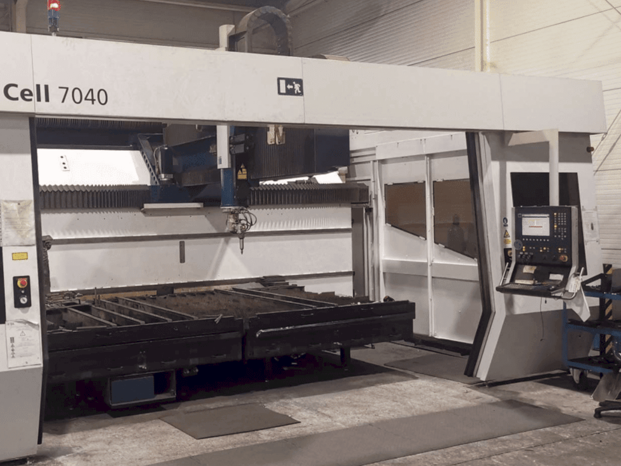 Widok z przodu maszyny TRUMPF TruLaser Cell 7040