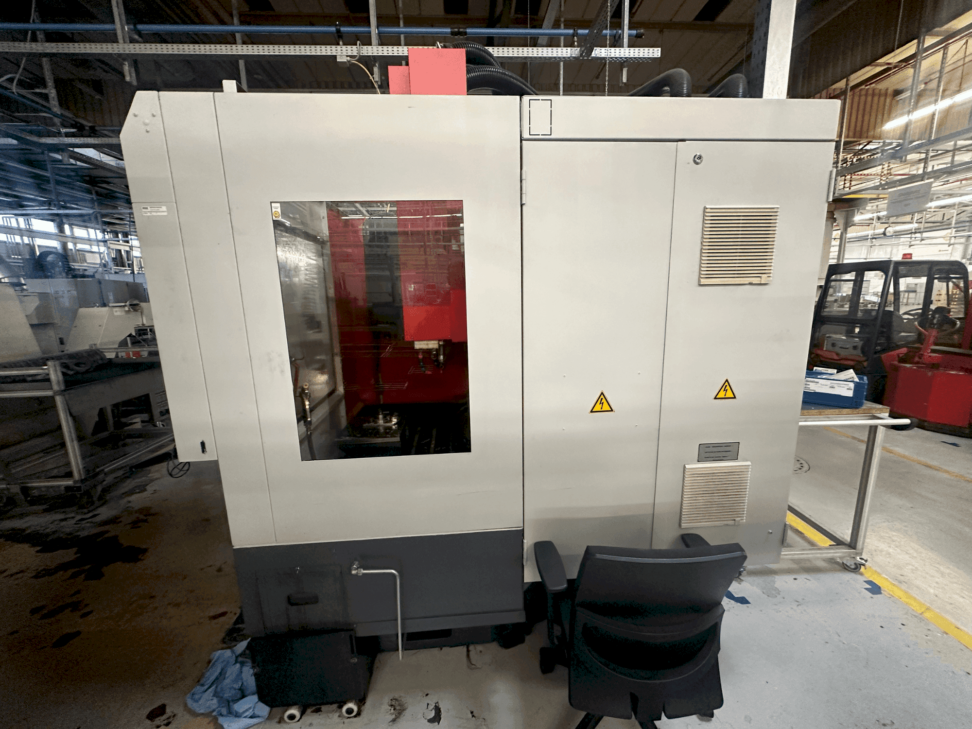 Widok z przodu maszyny EMCO E-600