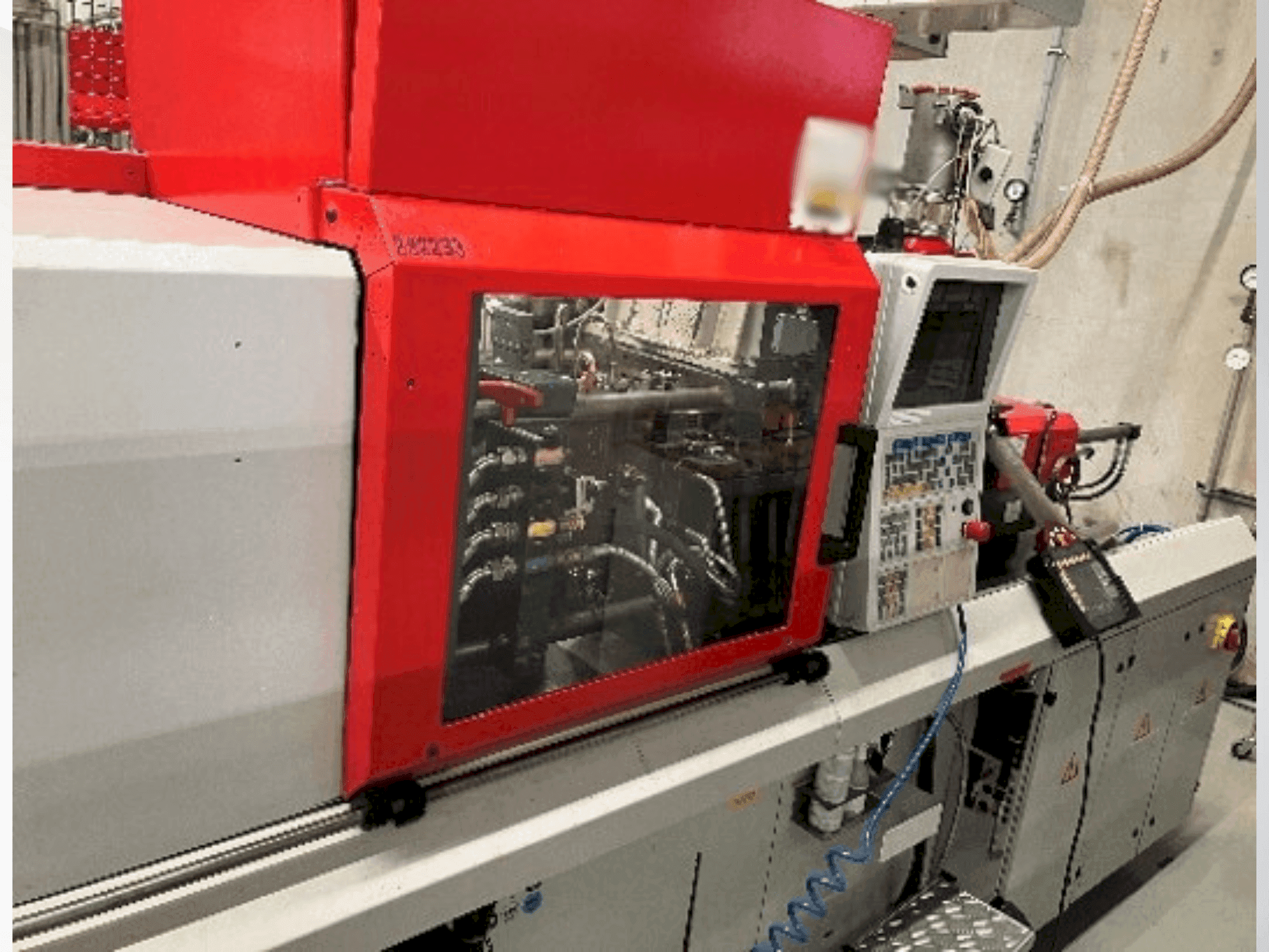 Widok z przodu maszyny Arburg Allrounder 320 U 500-150