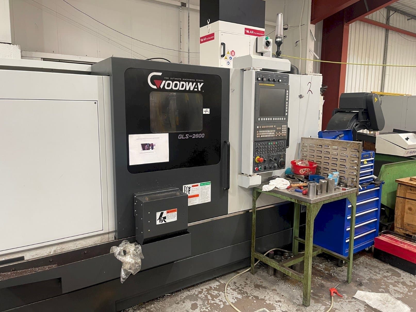 Widok z przodu maszyny Goodway GLS-2800